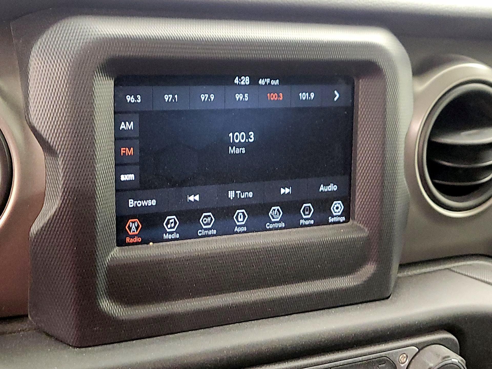 Thumbnail: 2020 Jeep Wrangler - 15