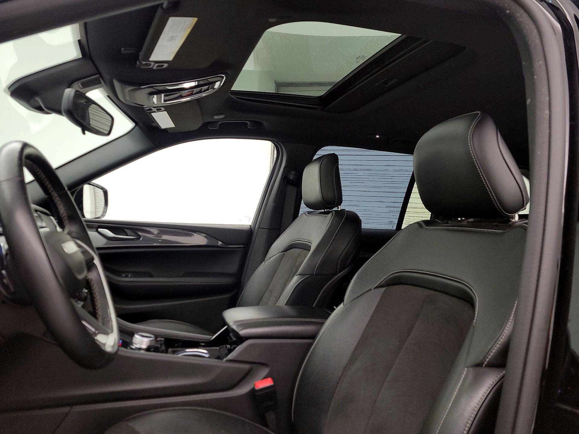 Thumbnail: 2022 Jeep Grand Cherokee - 19