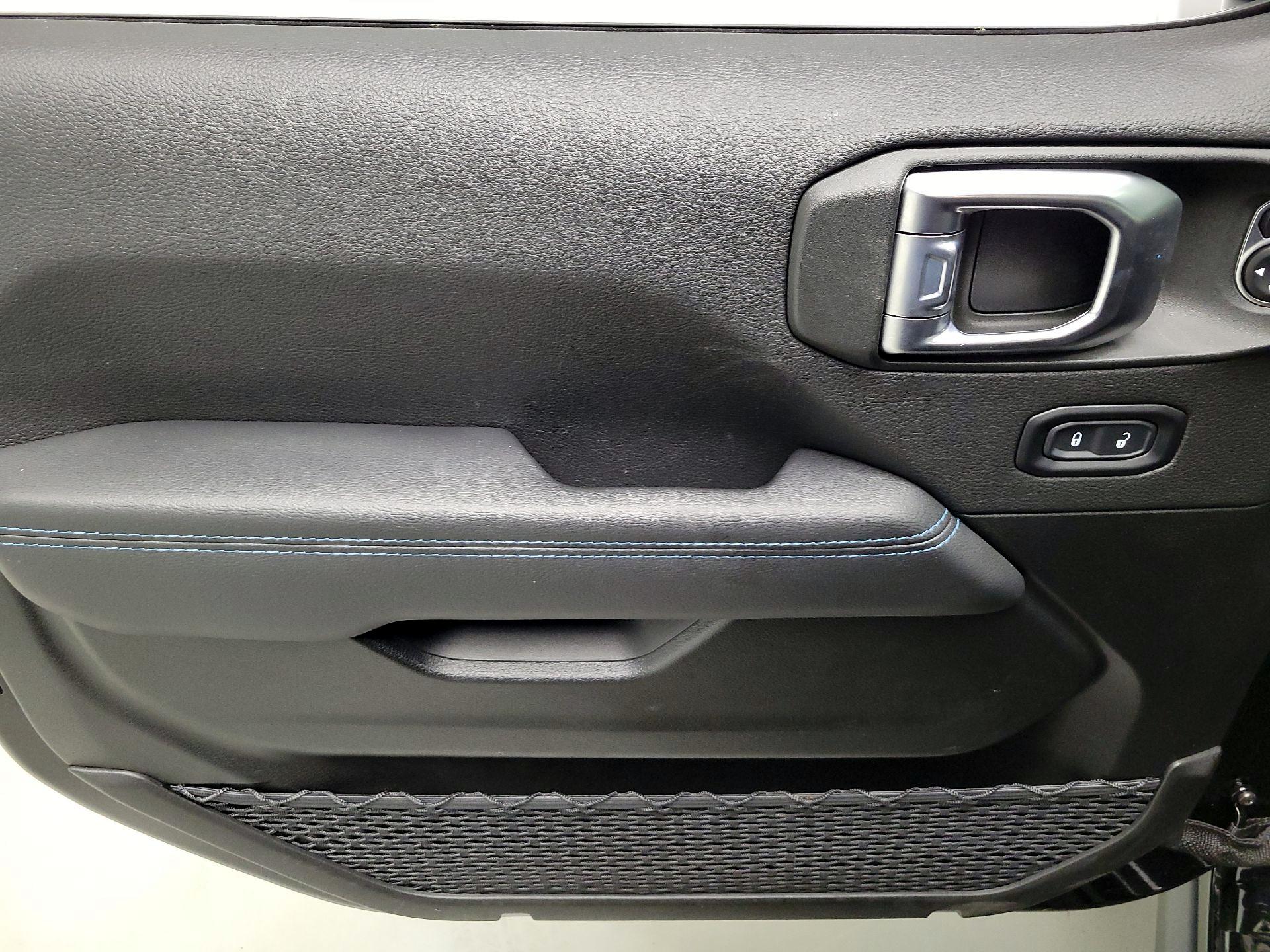 Thumbnail: 2022 Jeep Wrangler - 12