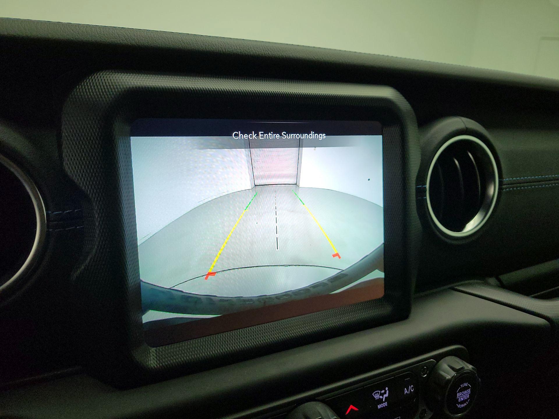 Thumbnail: 2022 Jeep Wrangler - 14