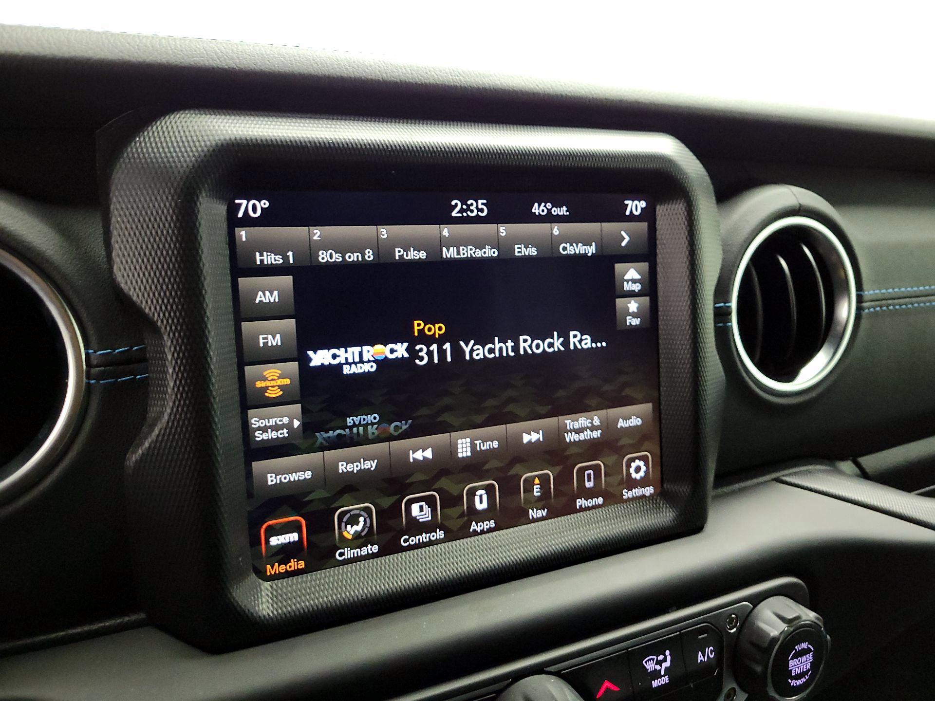 Thumbnail: 2022 Jeep Wrangler - 15