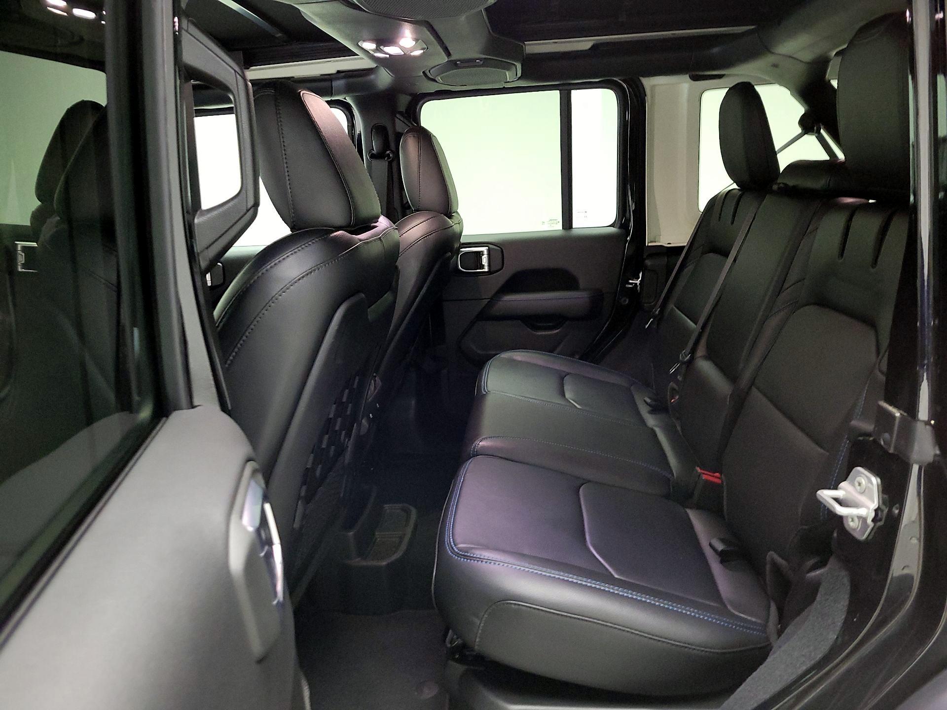 Thumbnail: 2022 Jeep Wrangler - 19