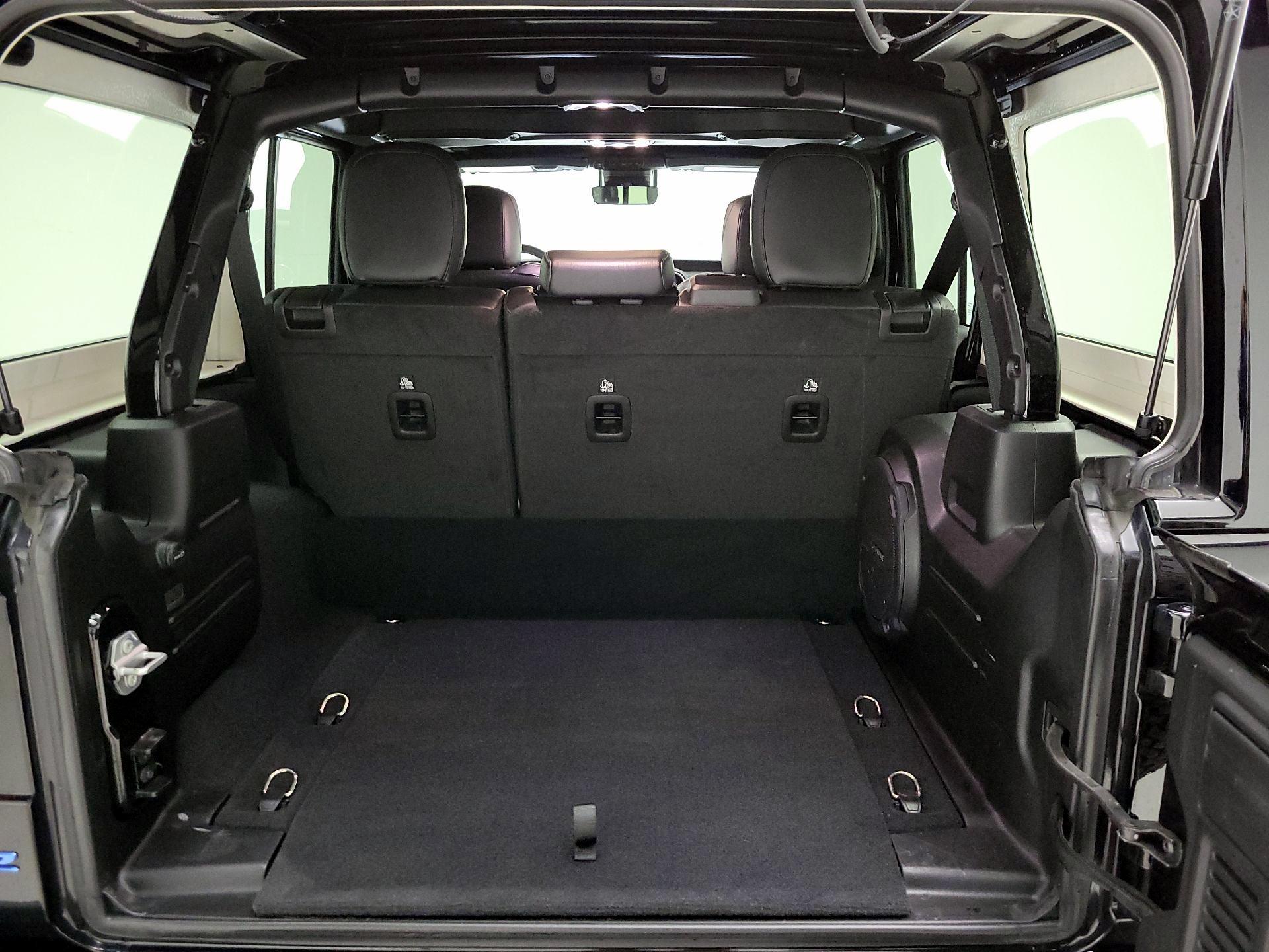 Thumbnail: 2022 Jeep Wrangler - 20