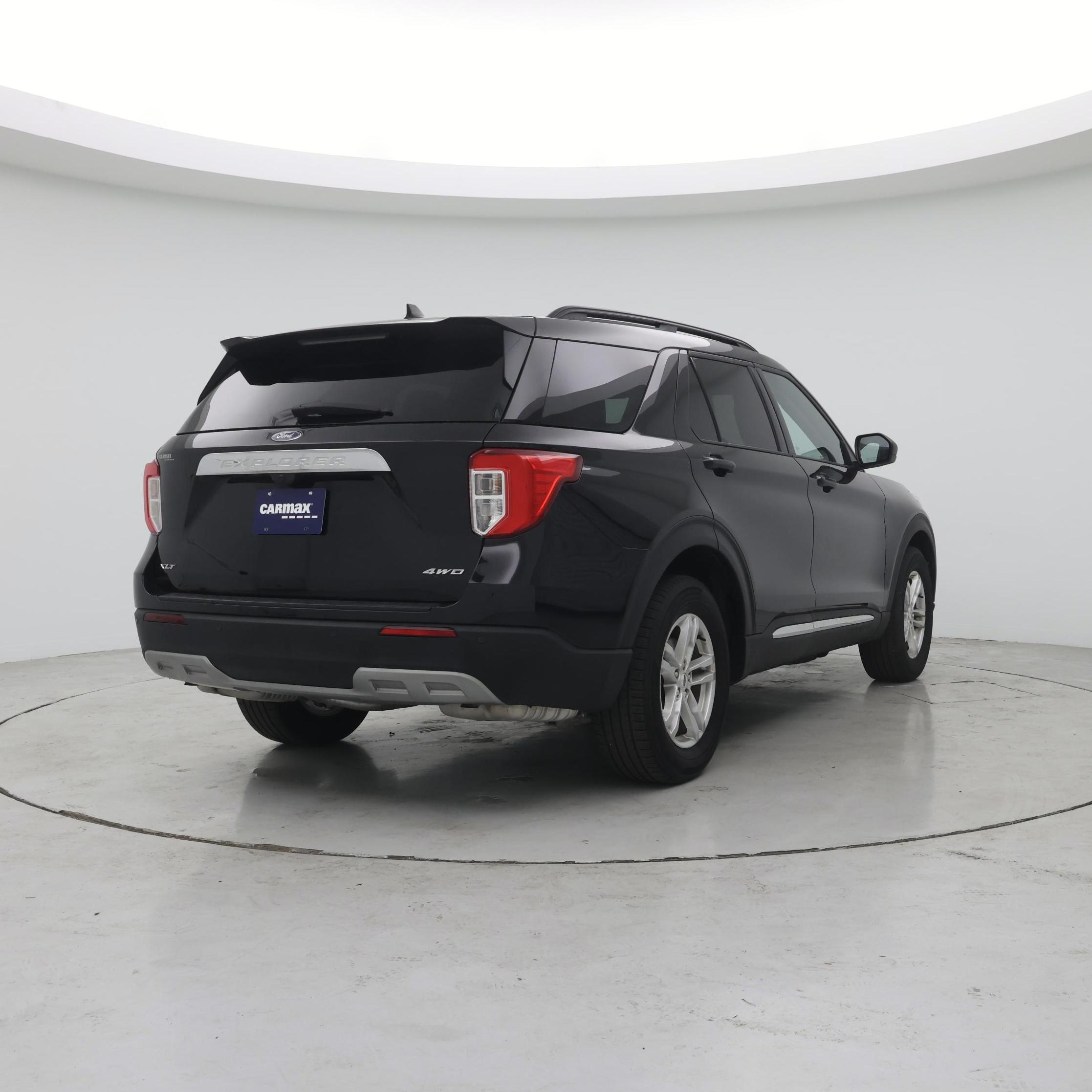 Thumbnail: 2023 Ford Explorer - 8