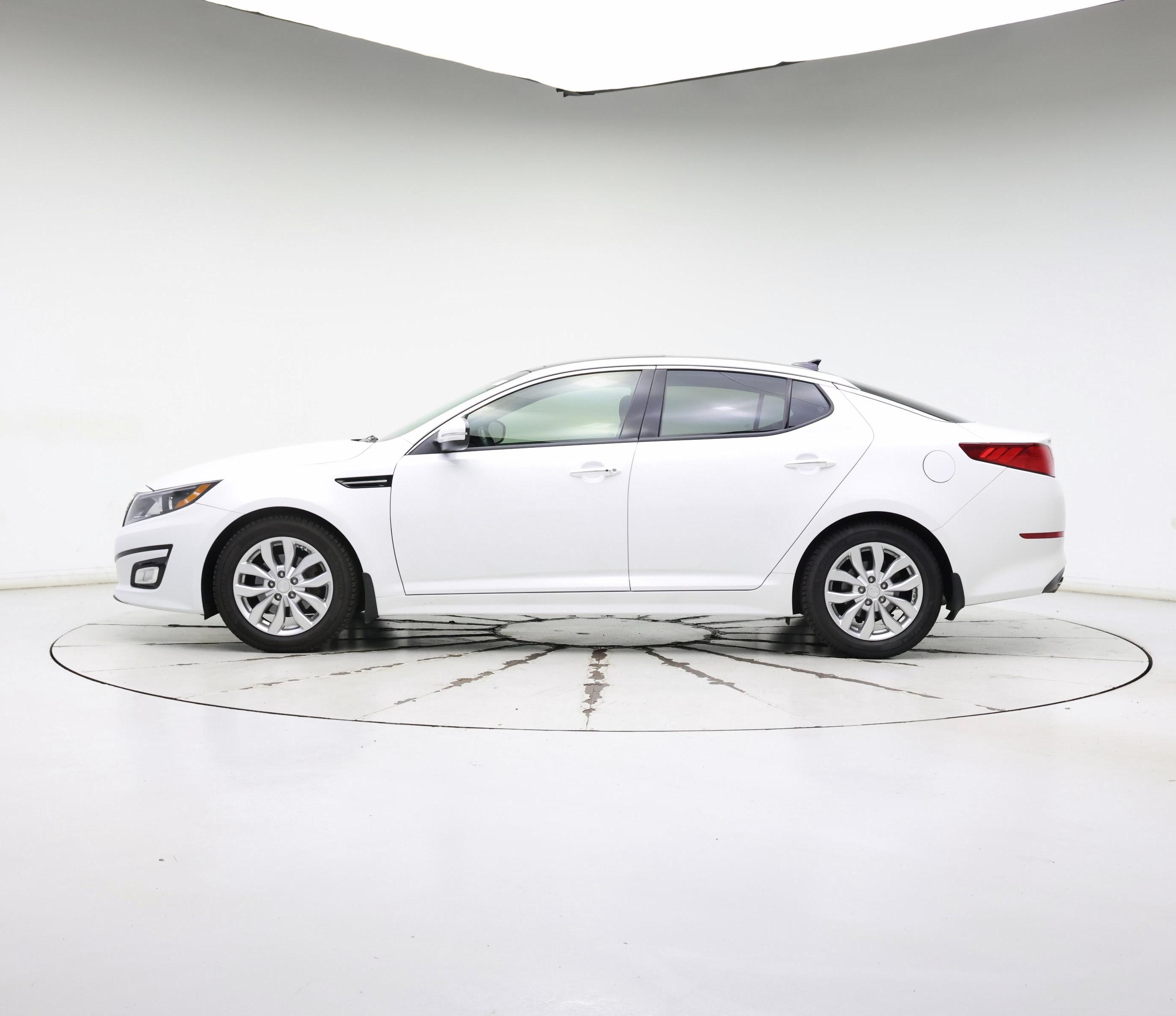 Thumbnail: 2015 Kia Optima - 3