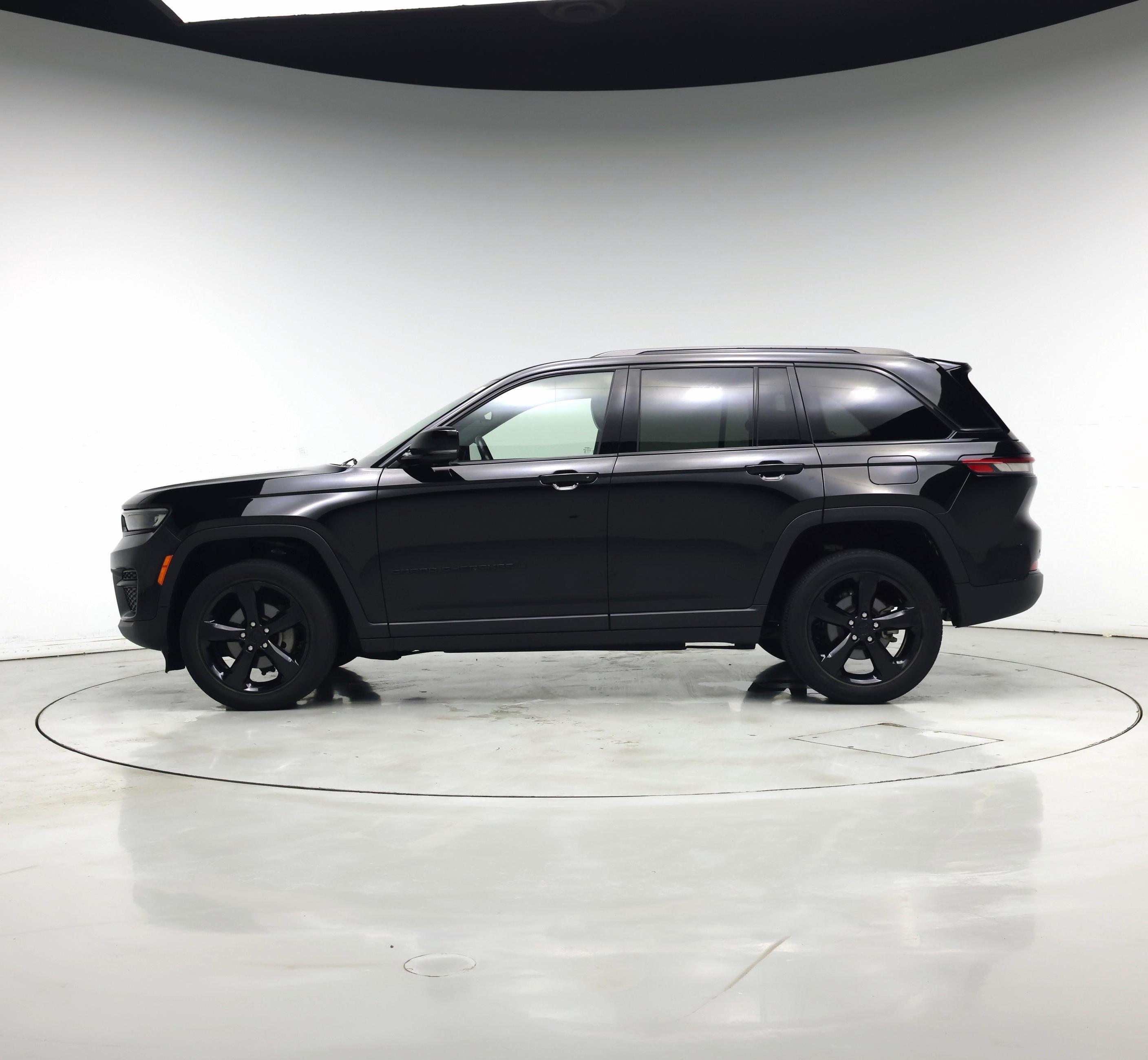 Thumbnail: 2022 Jeep Grand Cherokee - 3