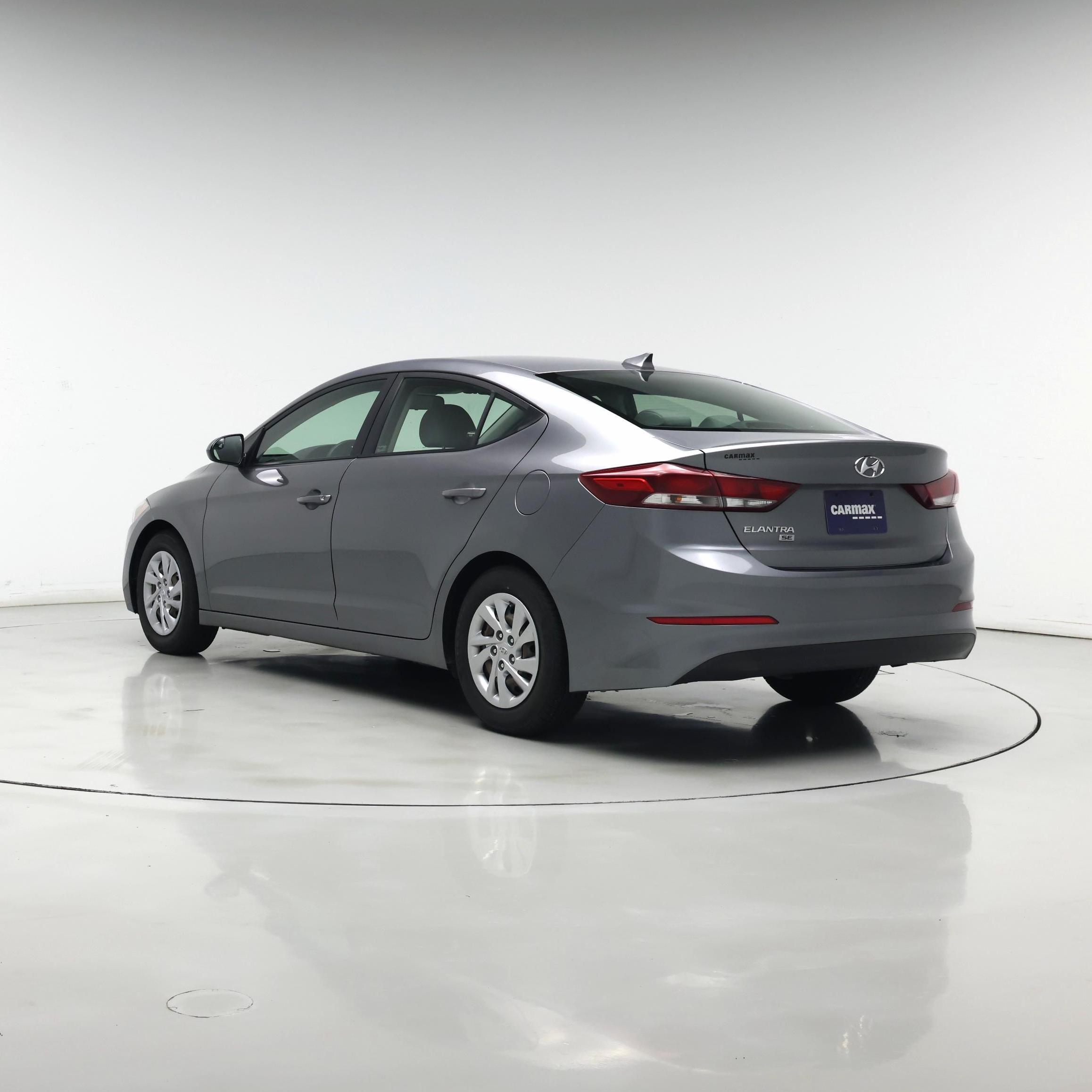 Thumbnail: 2017 Hyundai Elantra - 2