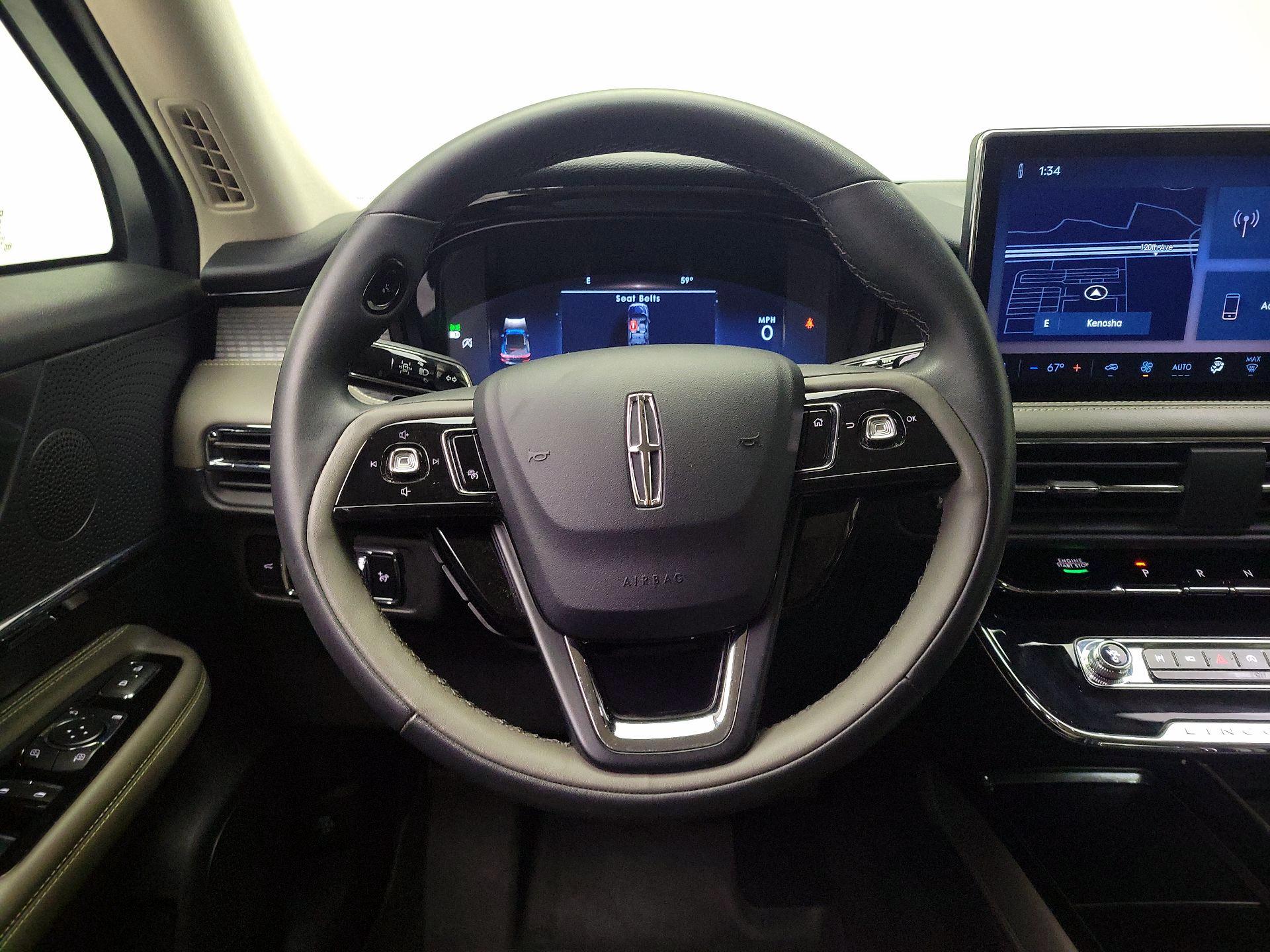 Thumbnail: 2023 Lincoln Corsair - 10