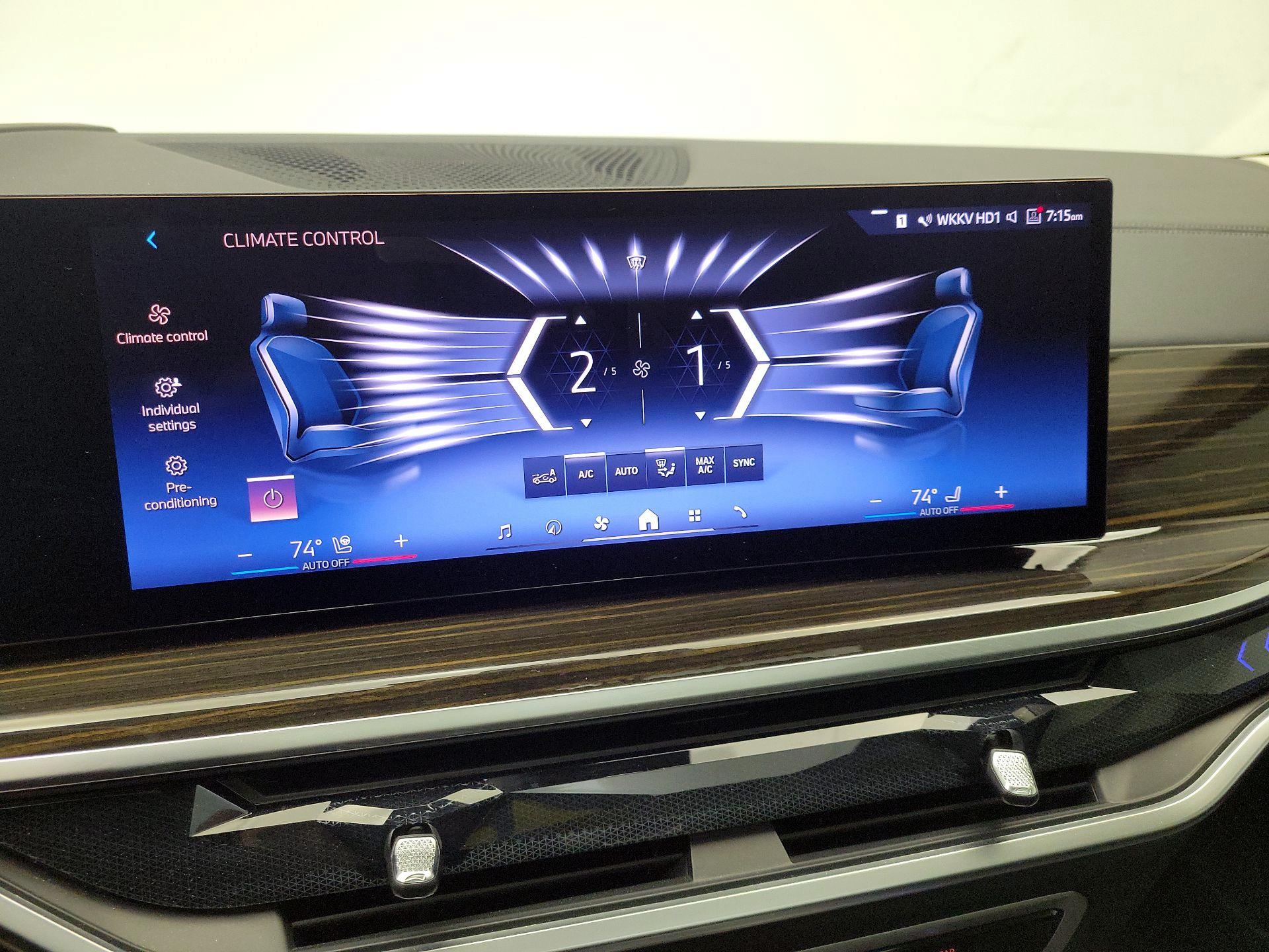 Thumbnail: 2025 BMW X7 - 17