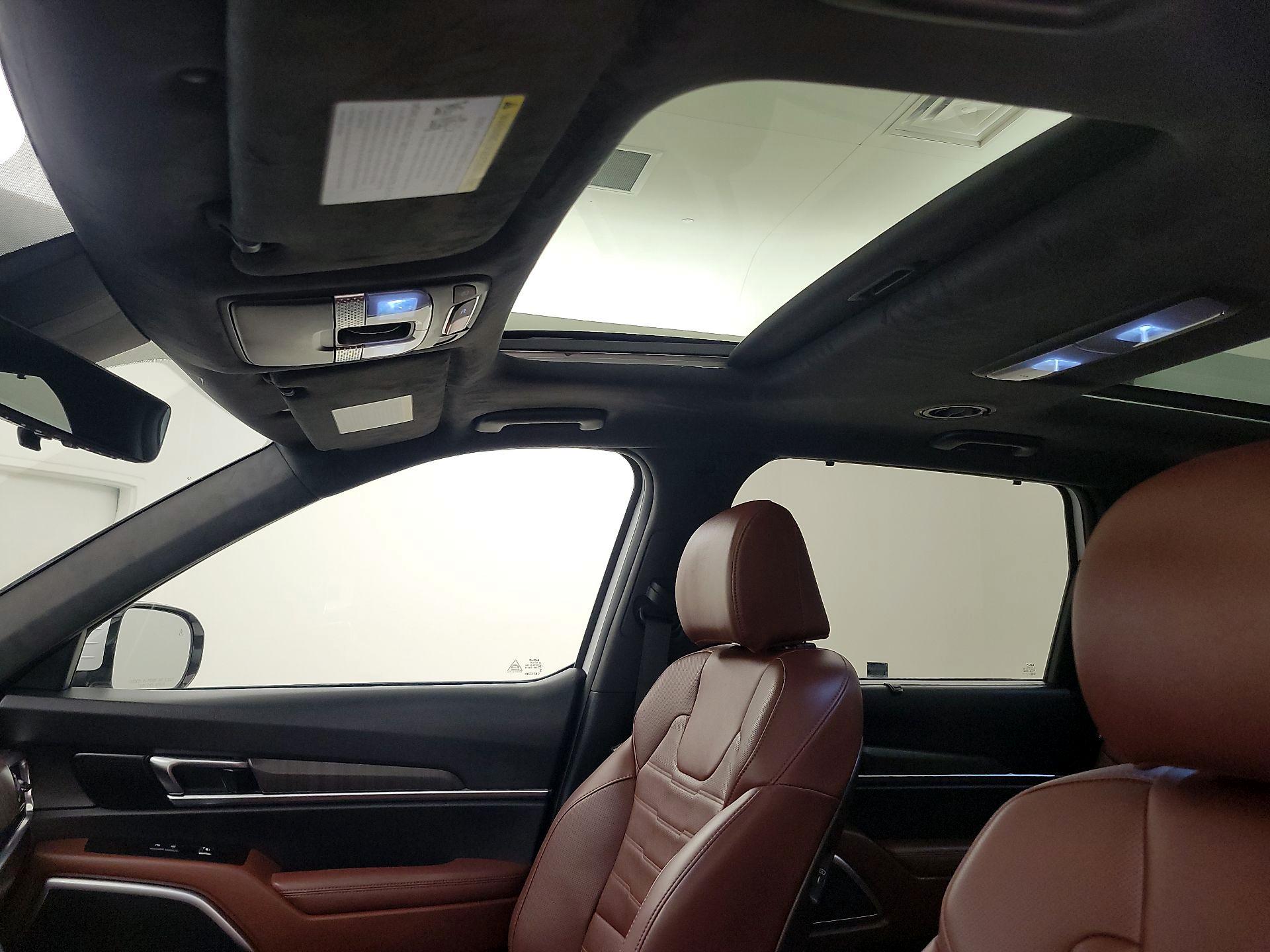 Thumbnail: 2023 Kia Telluride - 20
