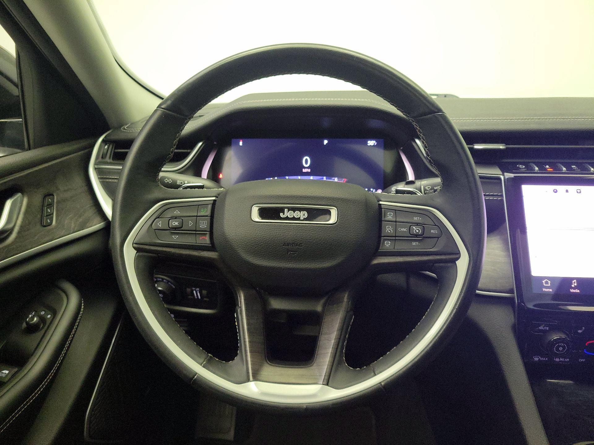 Thumbnail: 2022 Jeep Grand Cherokee - 10