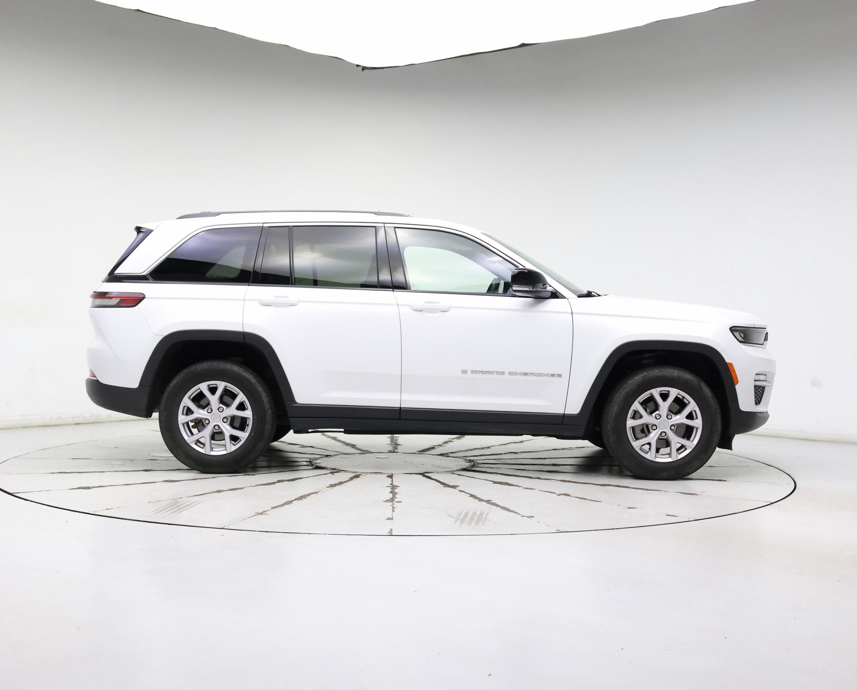 Thumbnail: 2022 Jeep Grand Cherokee - 7