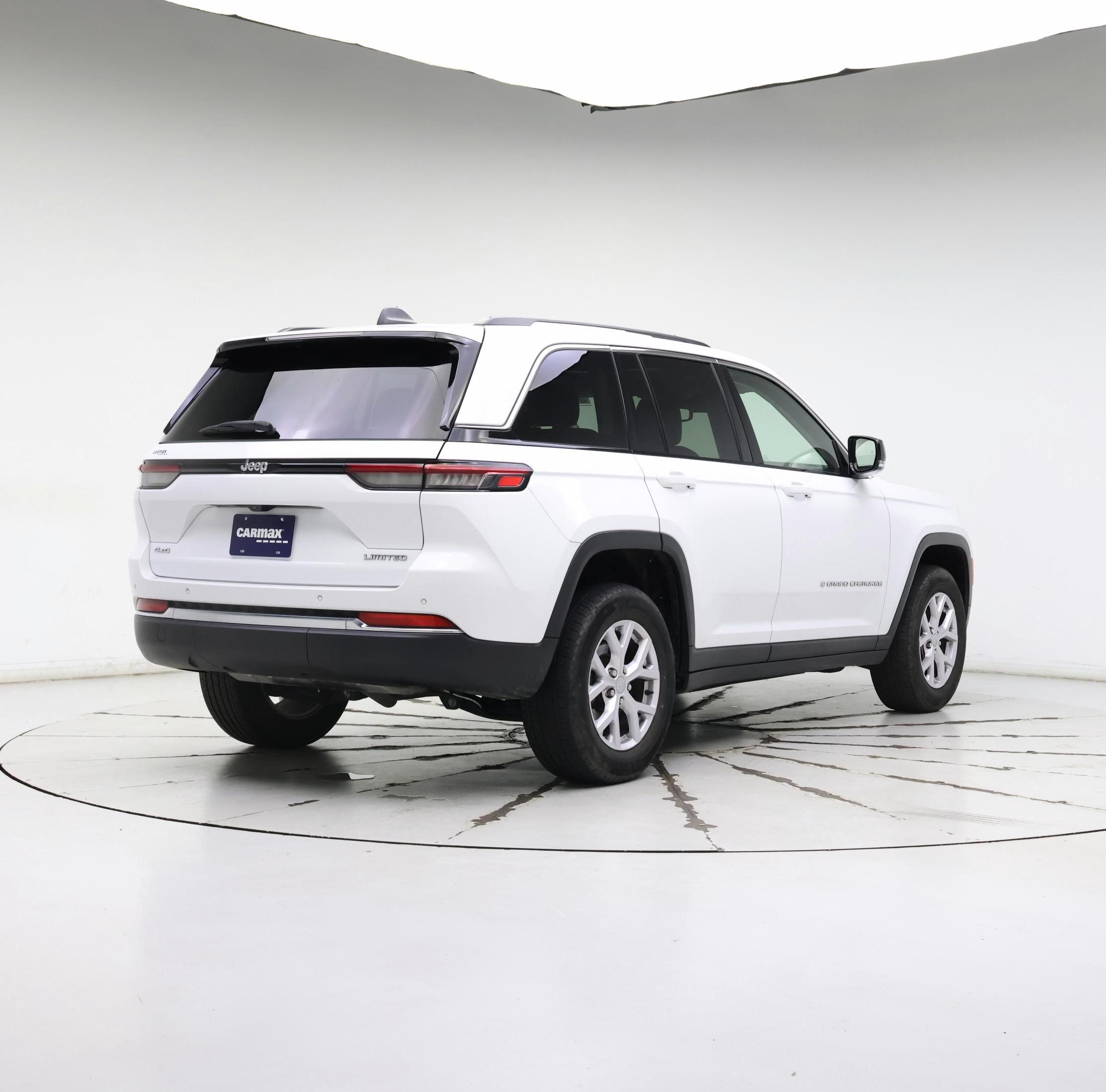 Thumbnail: 2022 Jeep Grand Cherokee - 8