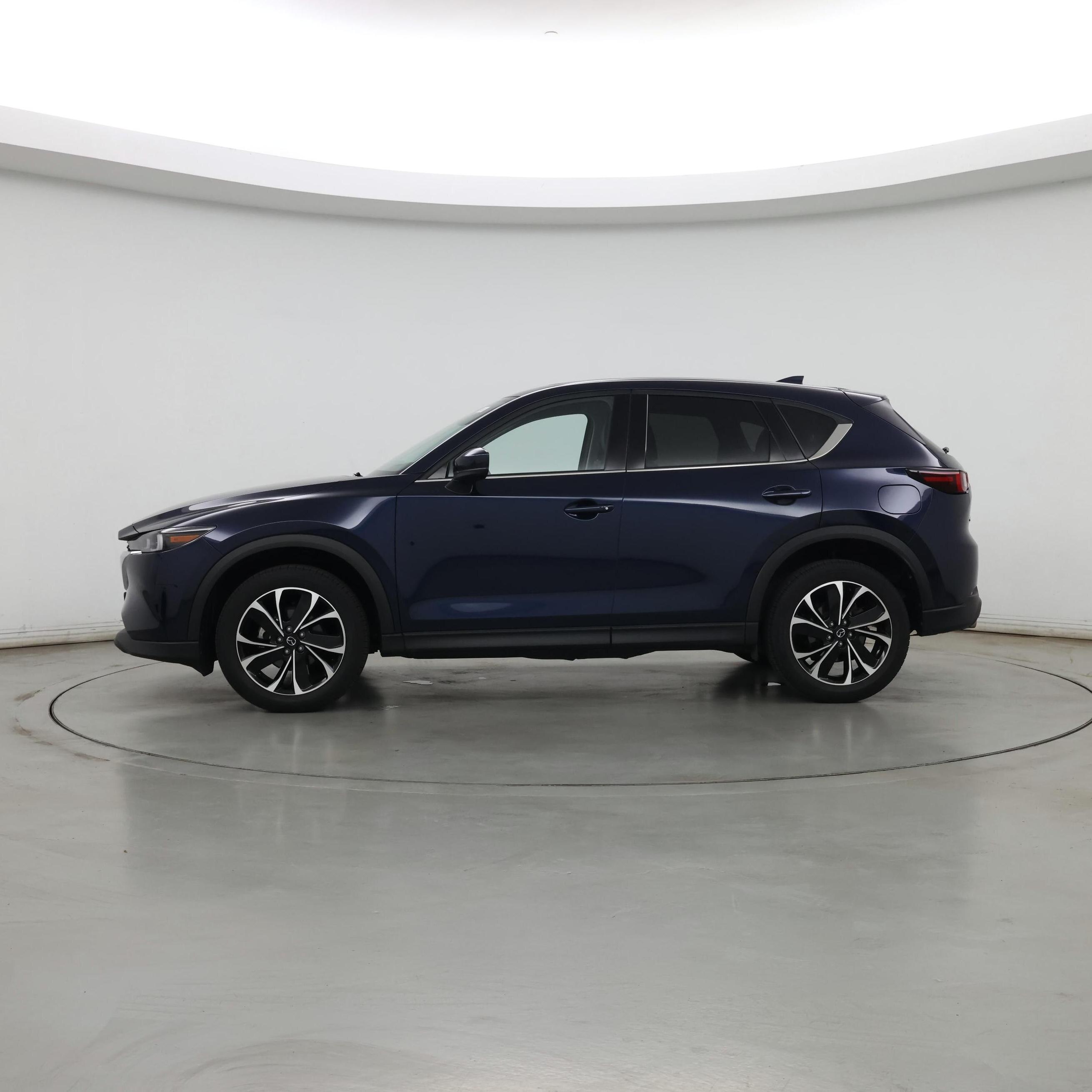 Thumbnail: 2023 Mazda CX-5 - 3