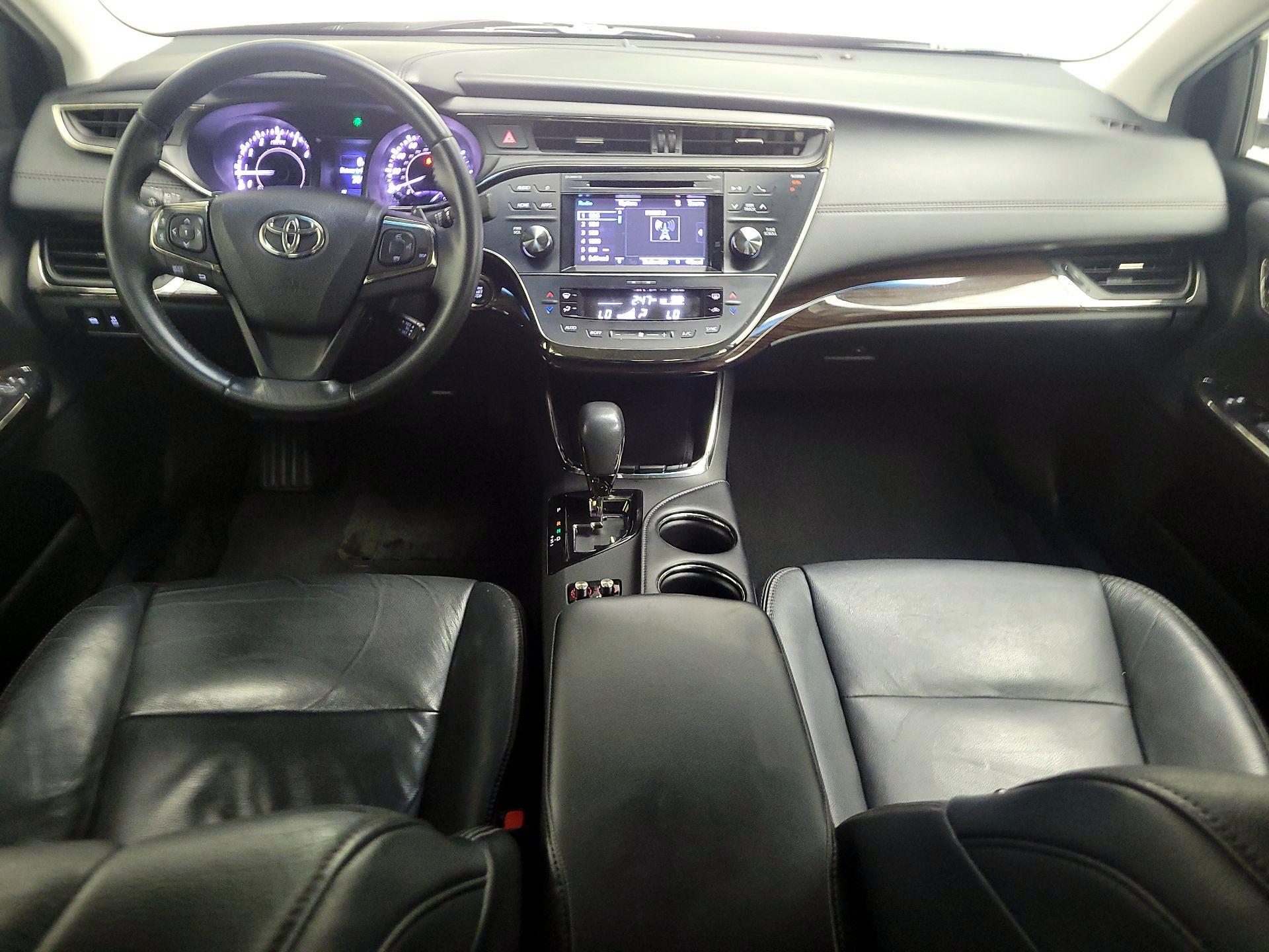 Thumbnail: 2015 Toyota Avalon - 9