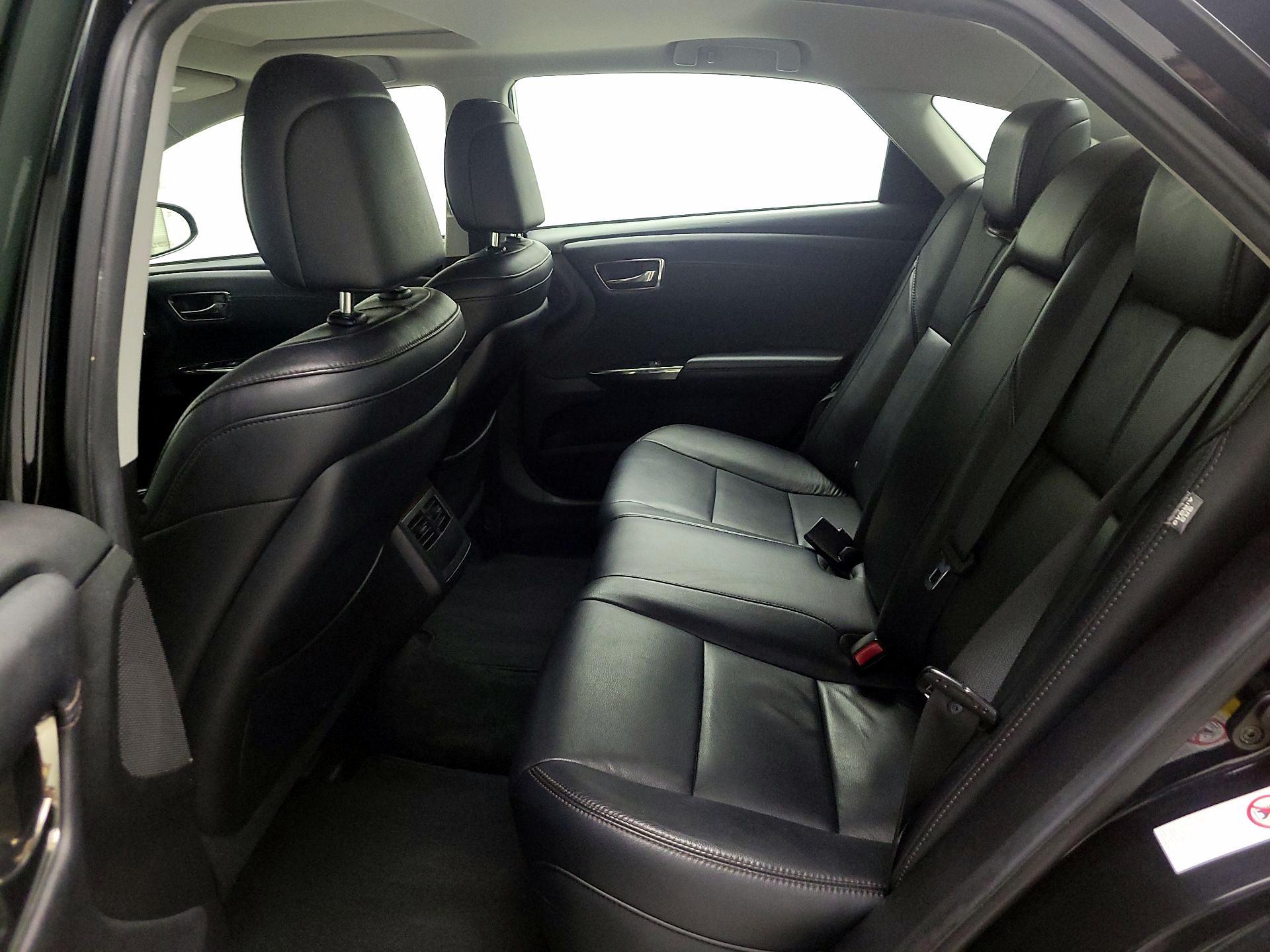 Thumbnail: 2015 Toyota Avalon - 17