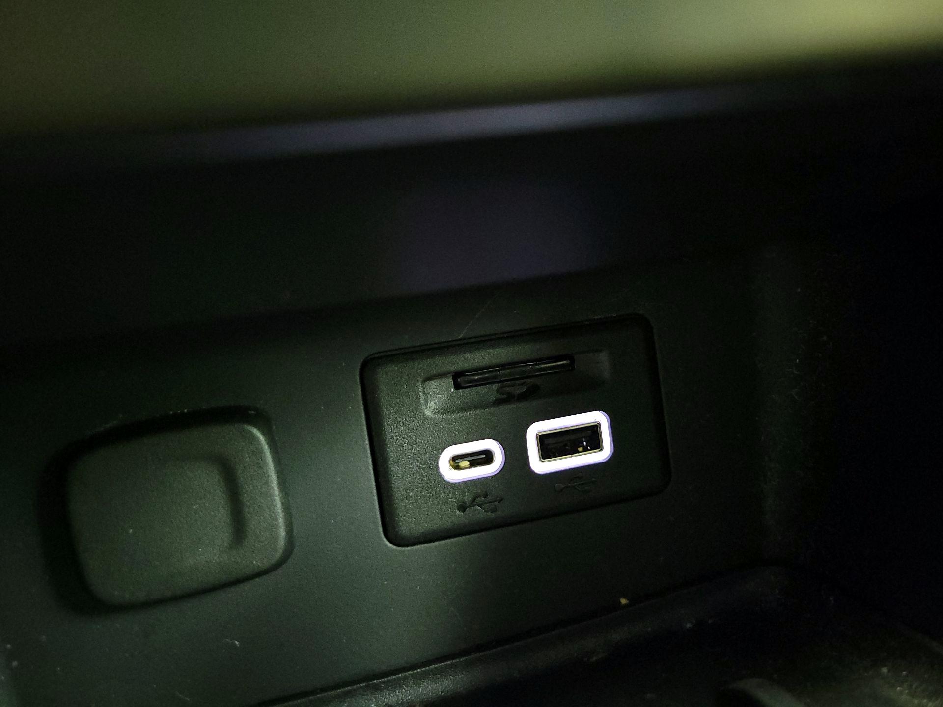 Thumbnail: 2021 GMC Acadia - 17