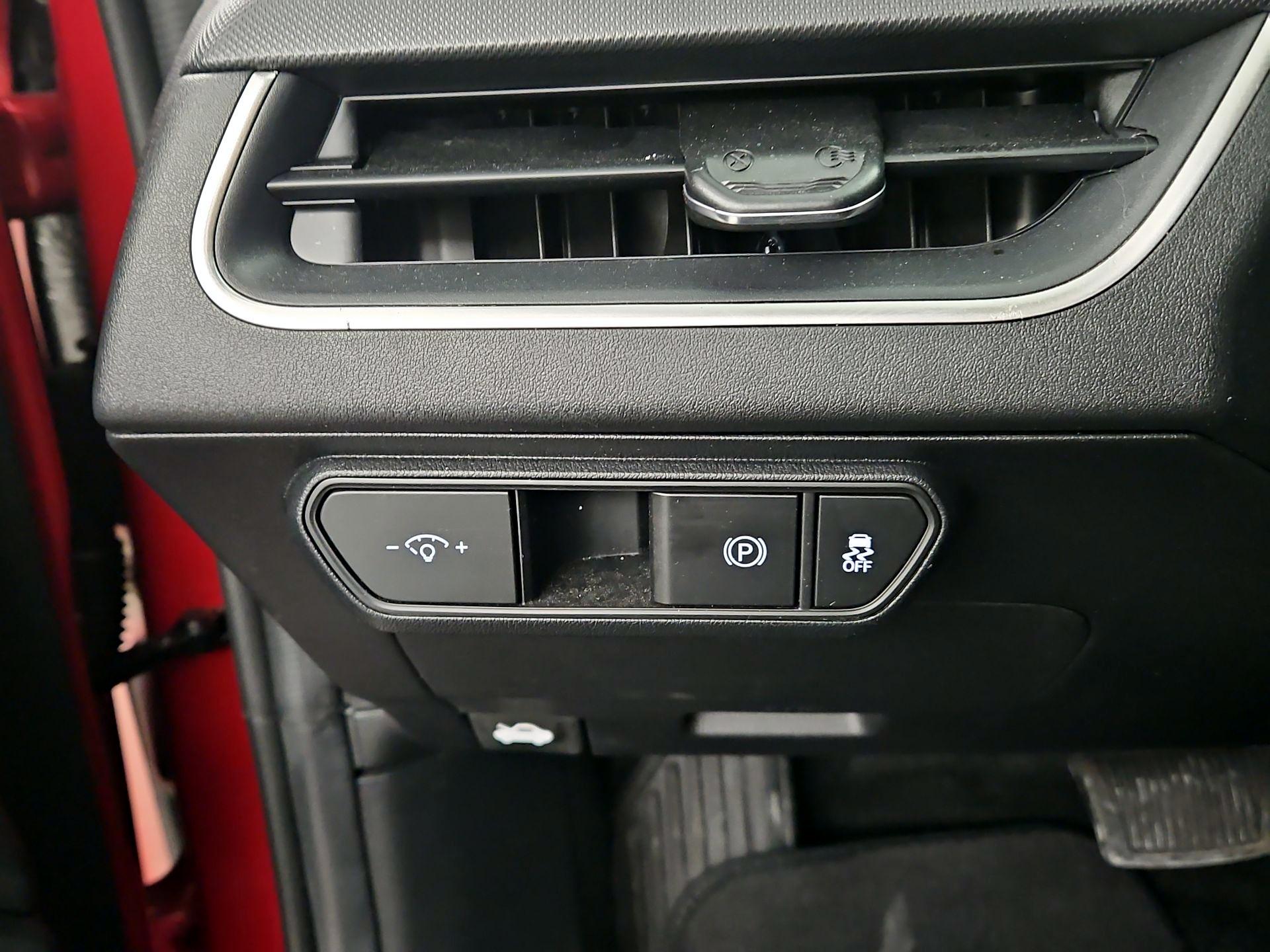 Thumbnail: 2025 Kia K4 - 13