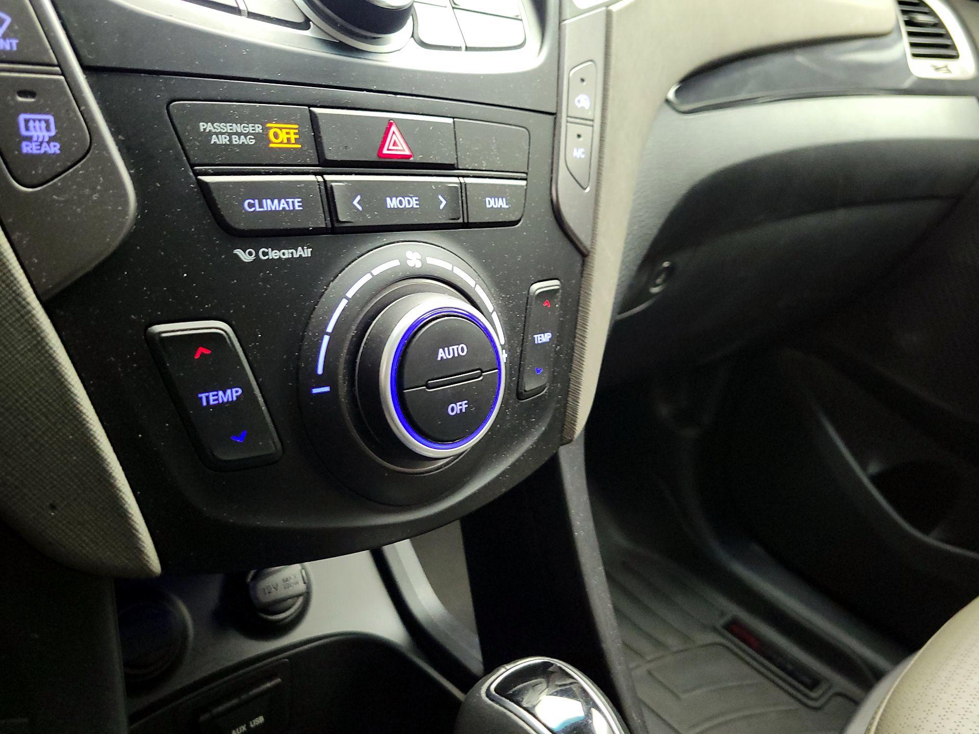 Thumbnail: 2016 Hyundai Santa Fe - 15