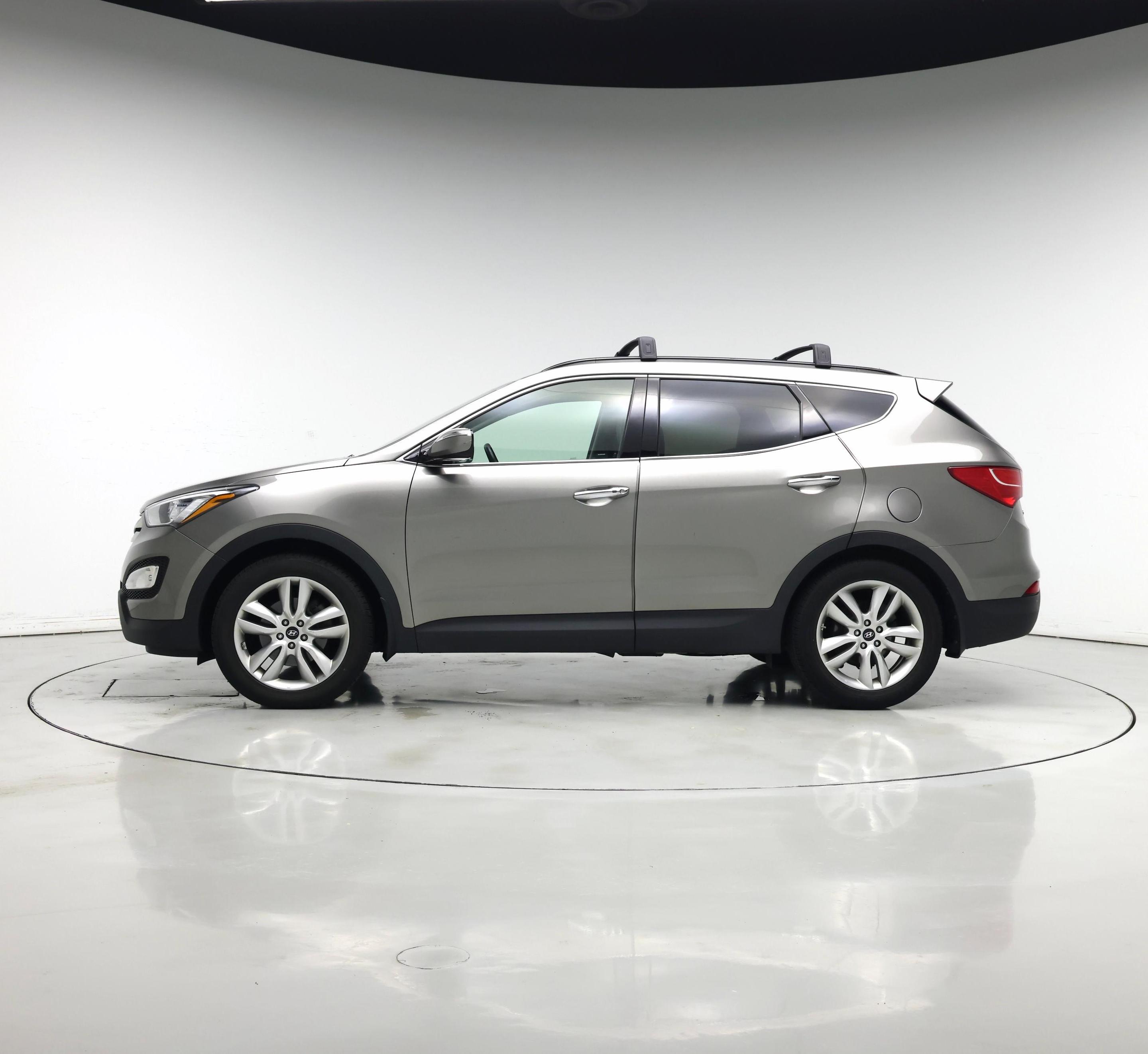 Thumbnail: 2016 Hyundai Santa Fe - 3