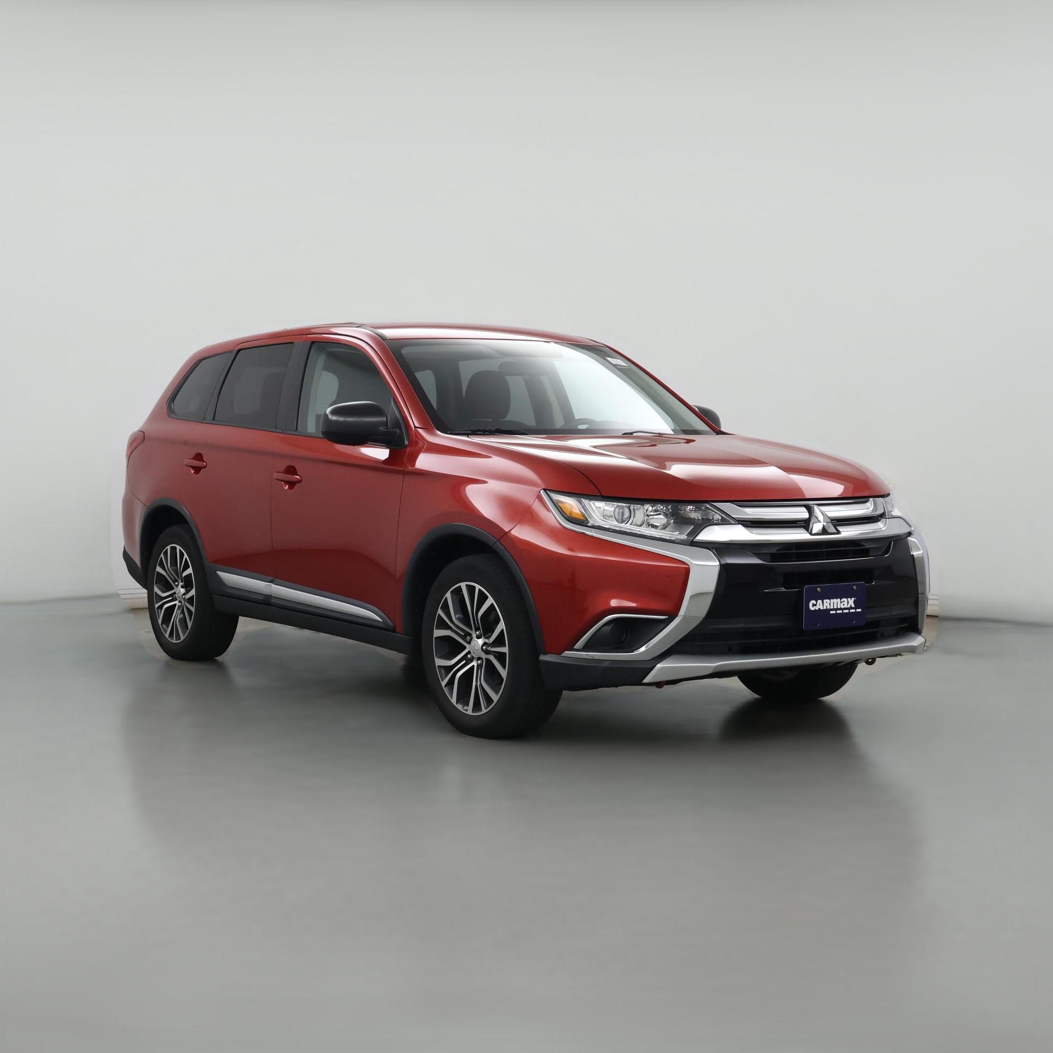 Thumbnail: 2017 Mitsubishi Outlander - 1