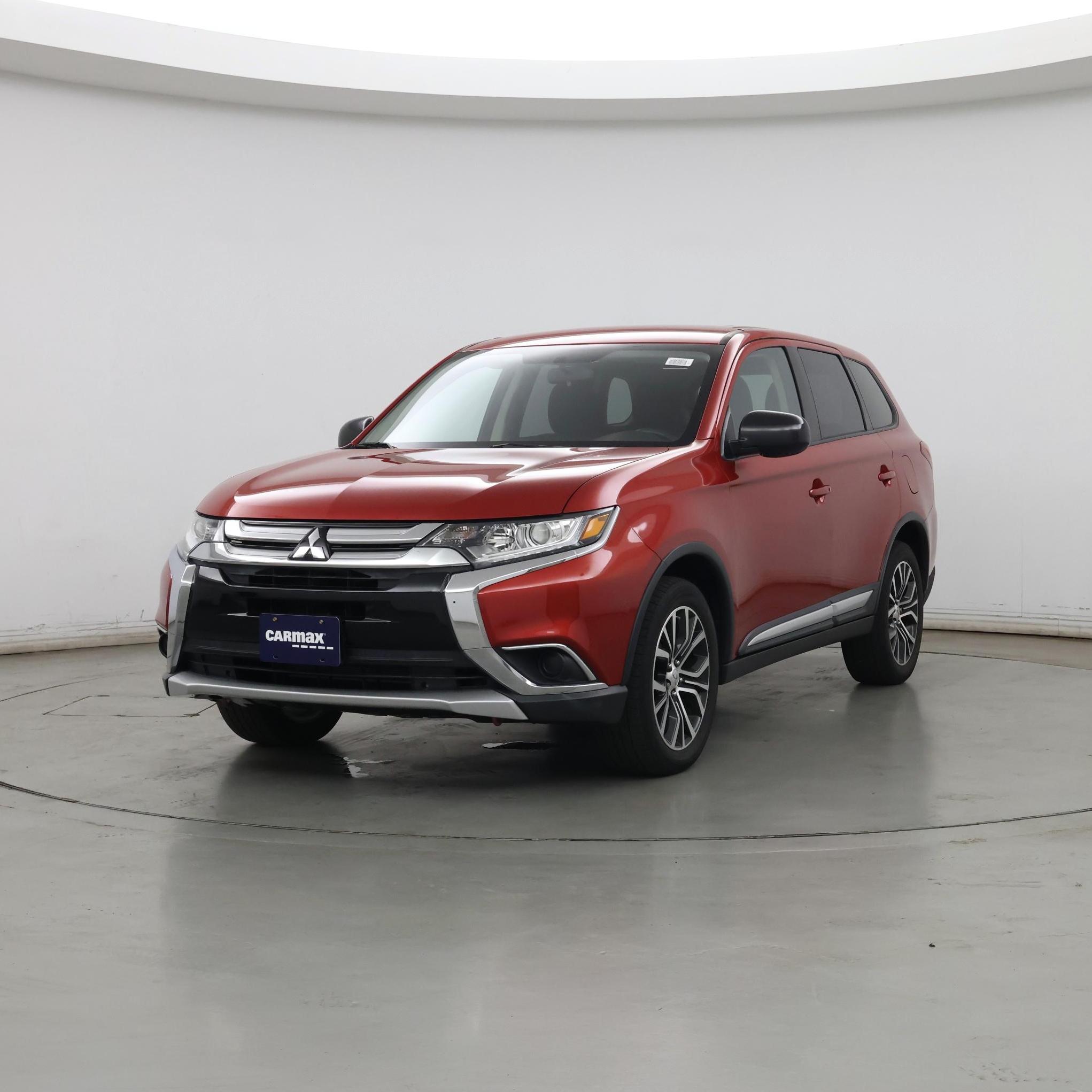 Thumbnail: 2017 Mitsubishi Outlander - 4