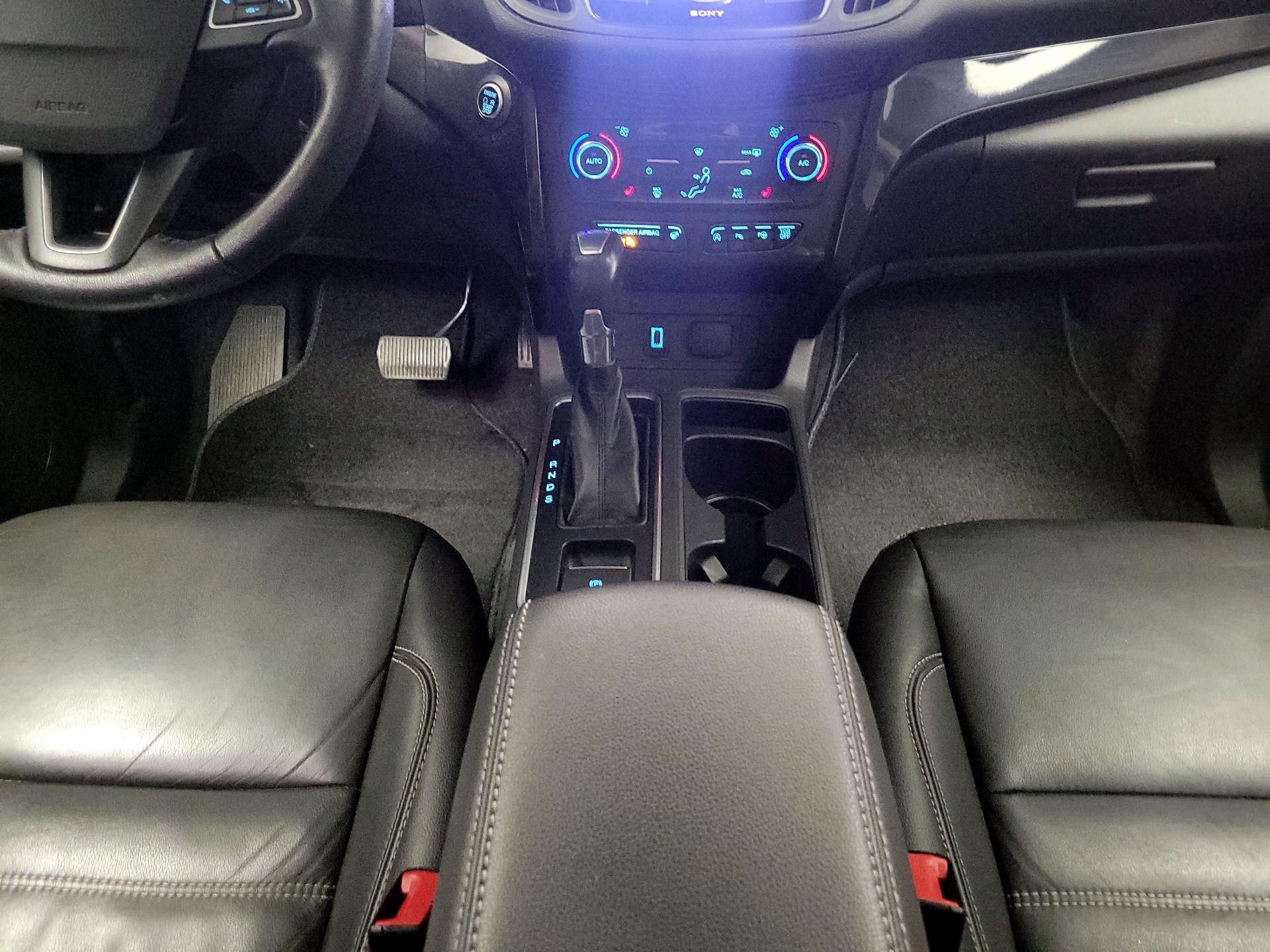 Thumbnail: 2017 Ford Escape - 18