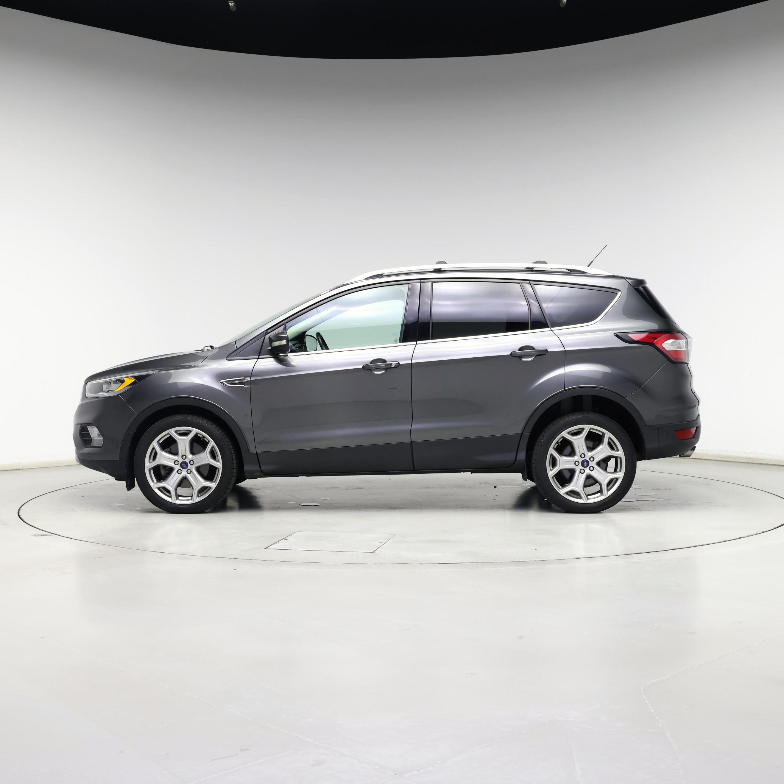 Thumbnail: 2017 Ford Escape - 3