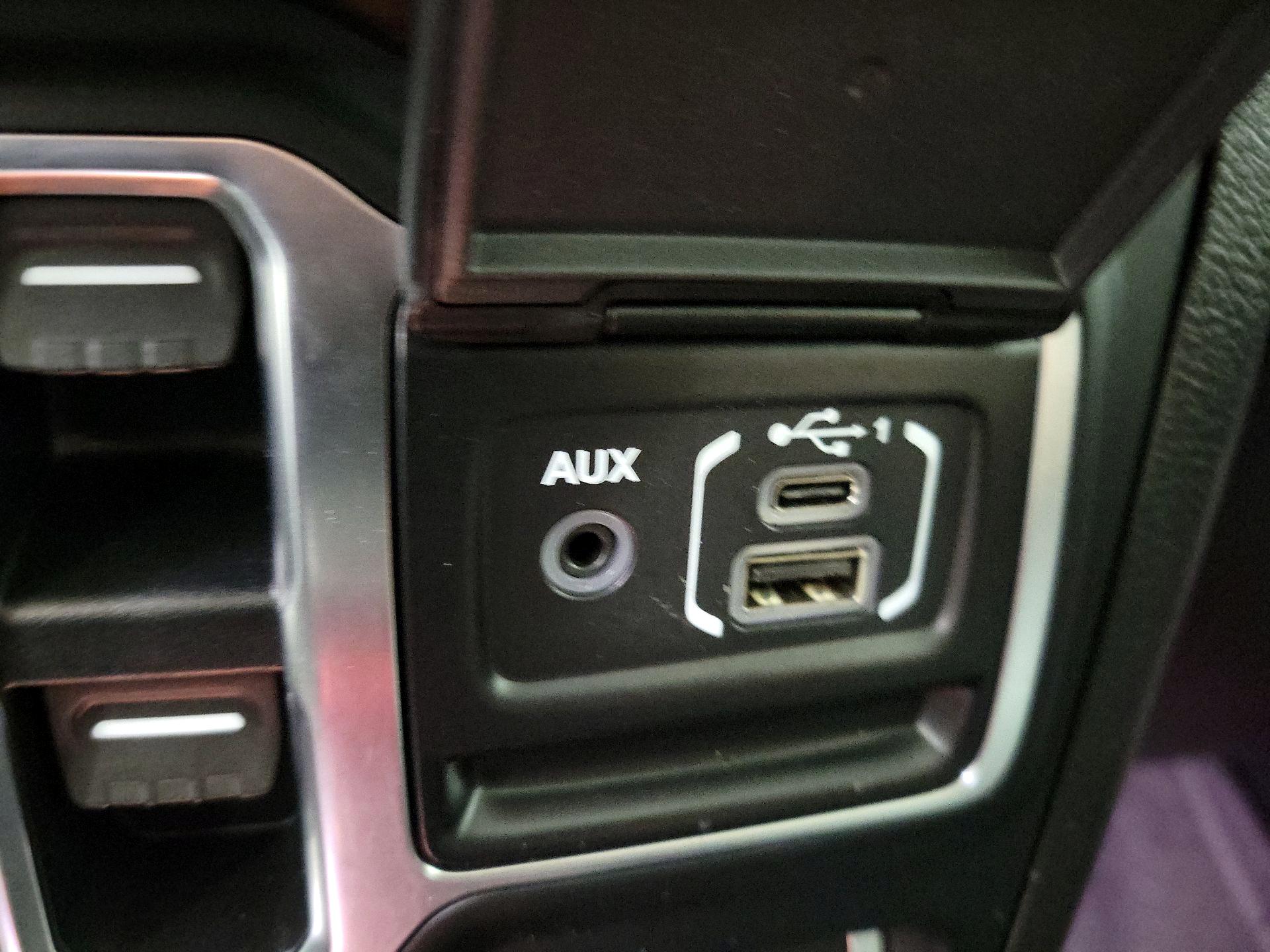 Thumbnail: 2020 Jeep Gladiator - 19