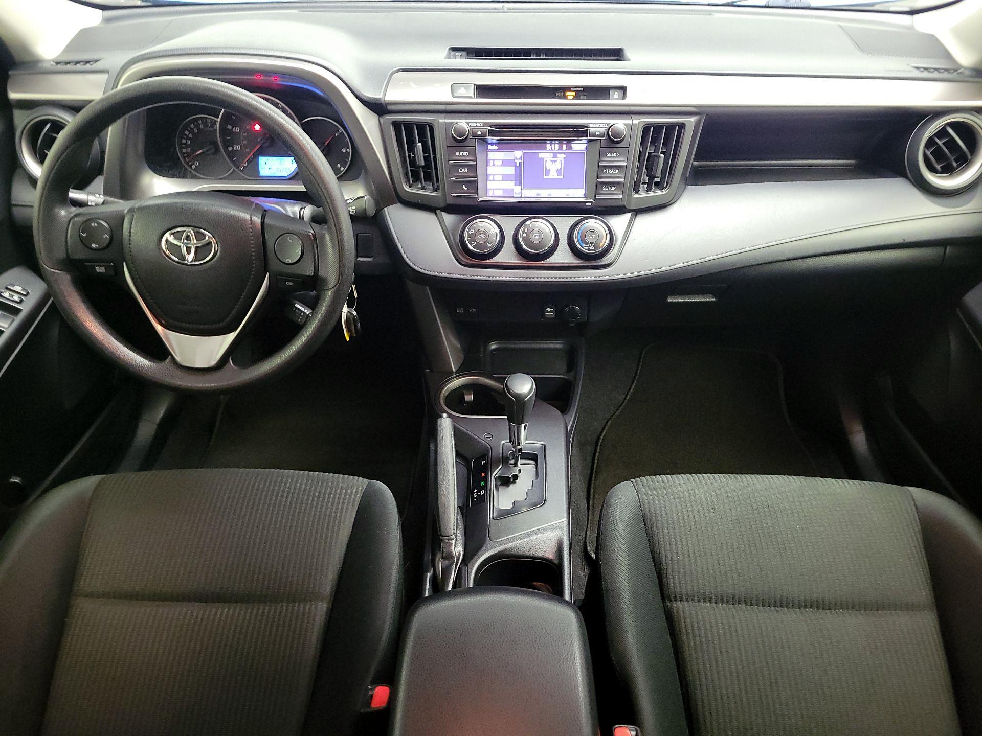 Thumbnail: 2016 Toyota RAV4 - 9