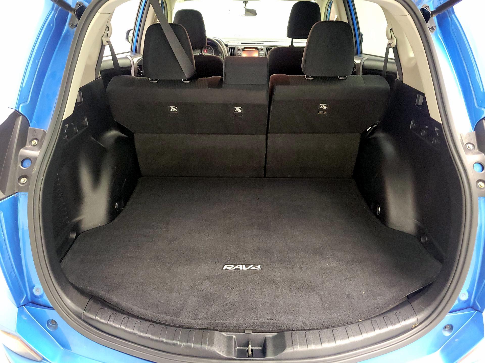 Thumbnail: 2016 Toyota RAV4 - 20