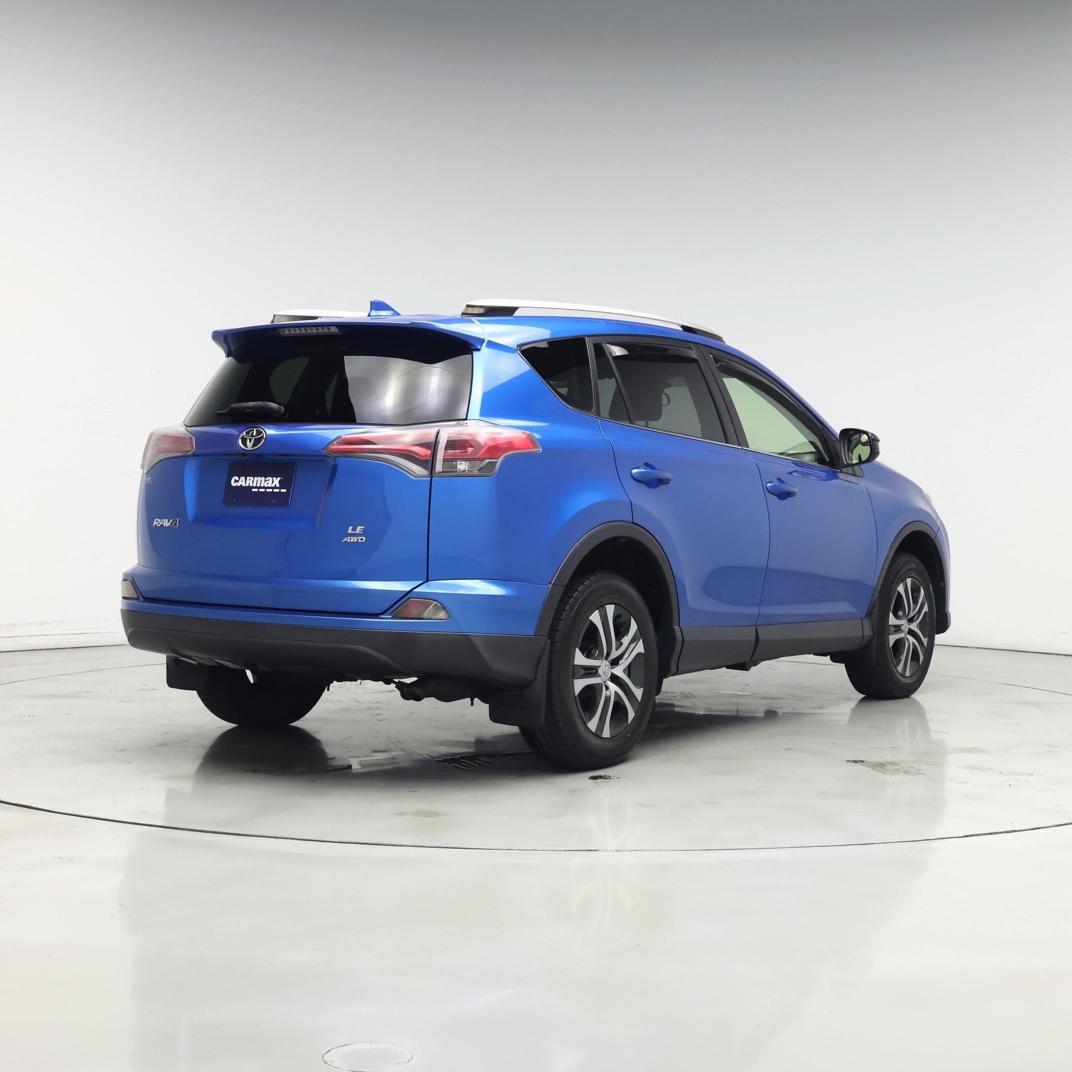 Thumbnail: 2016 Toyota RAV4 - 8