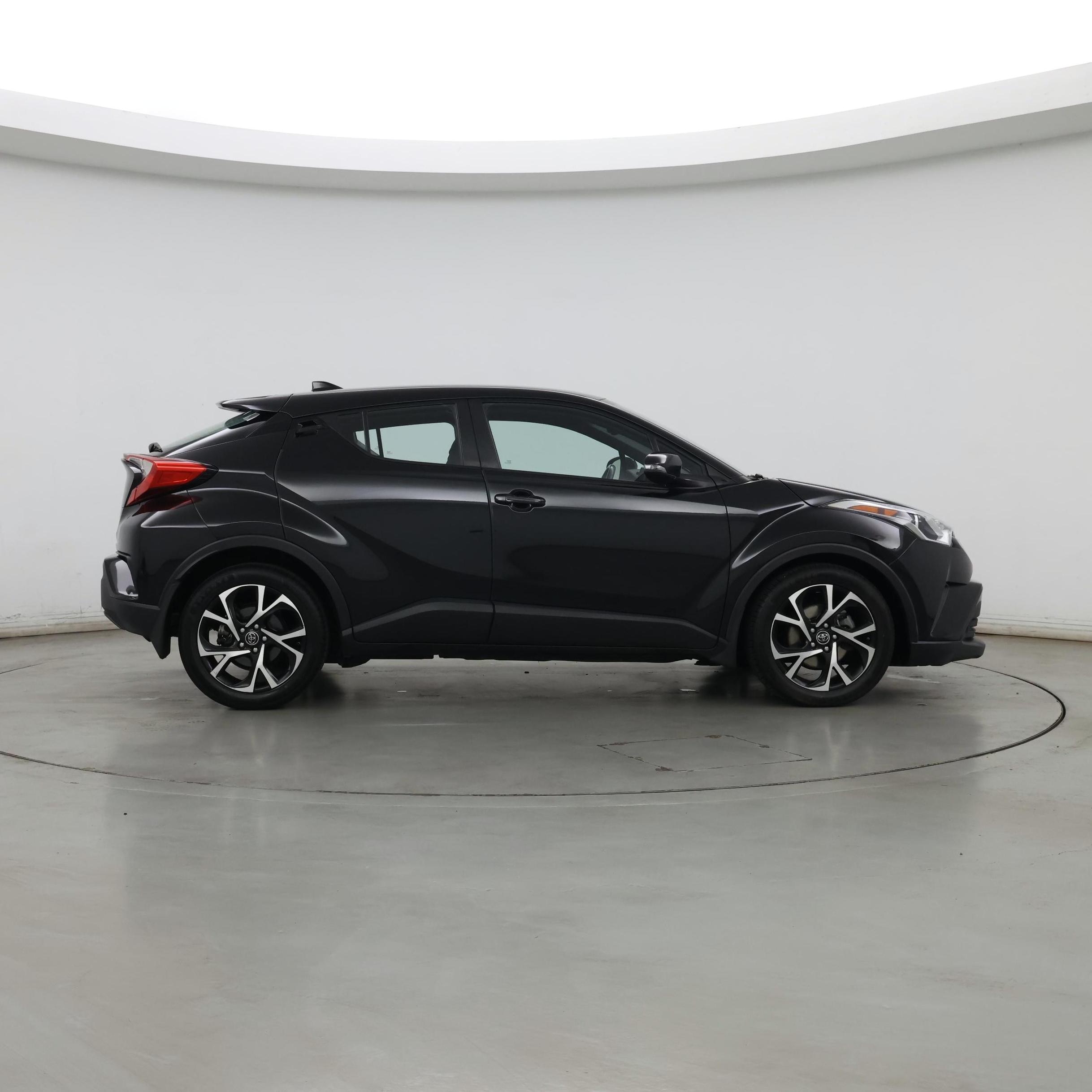 Thumbnail: 2018 Toyota C-HR - 7