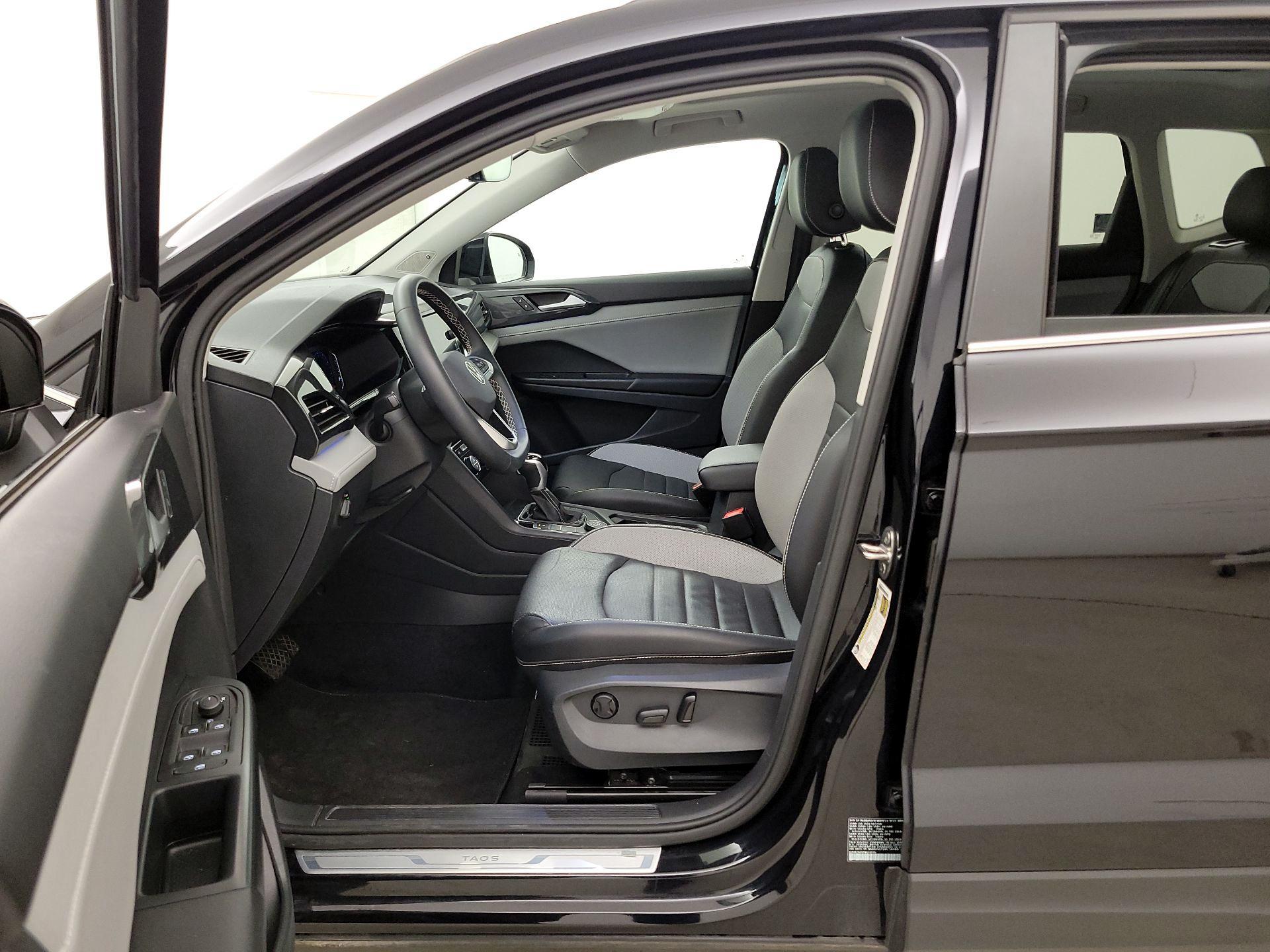 Thumbnail: 2023 Volkswagen Taos - 11