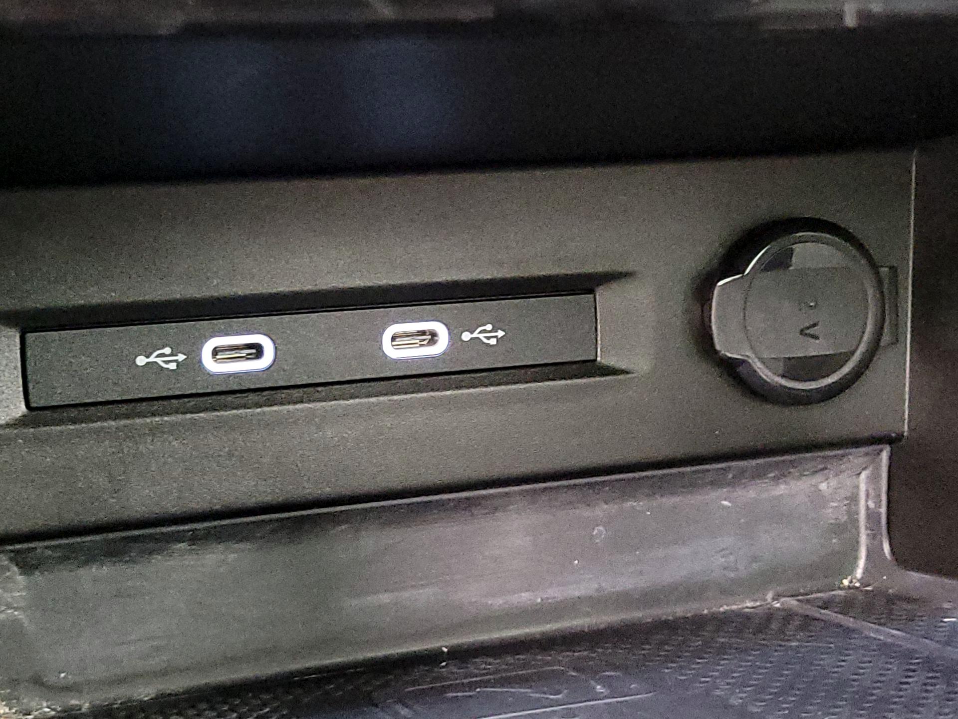 Thumbnail: 2023 Volkswagen Taos - 19