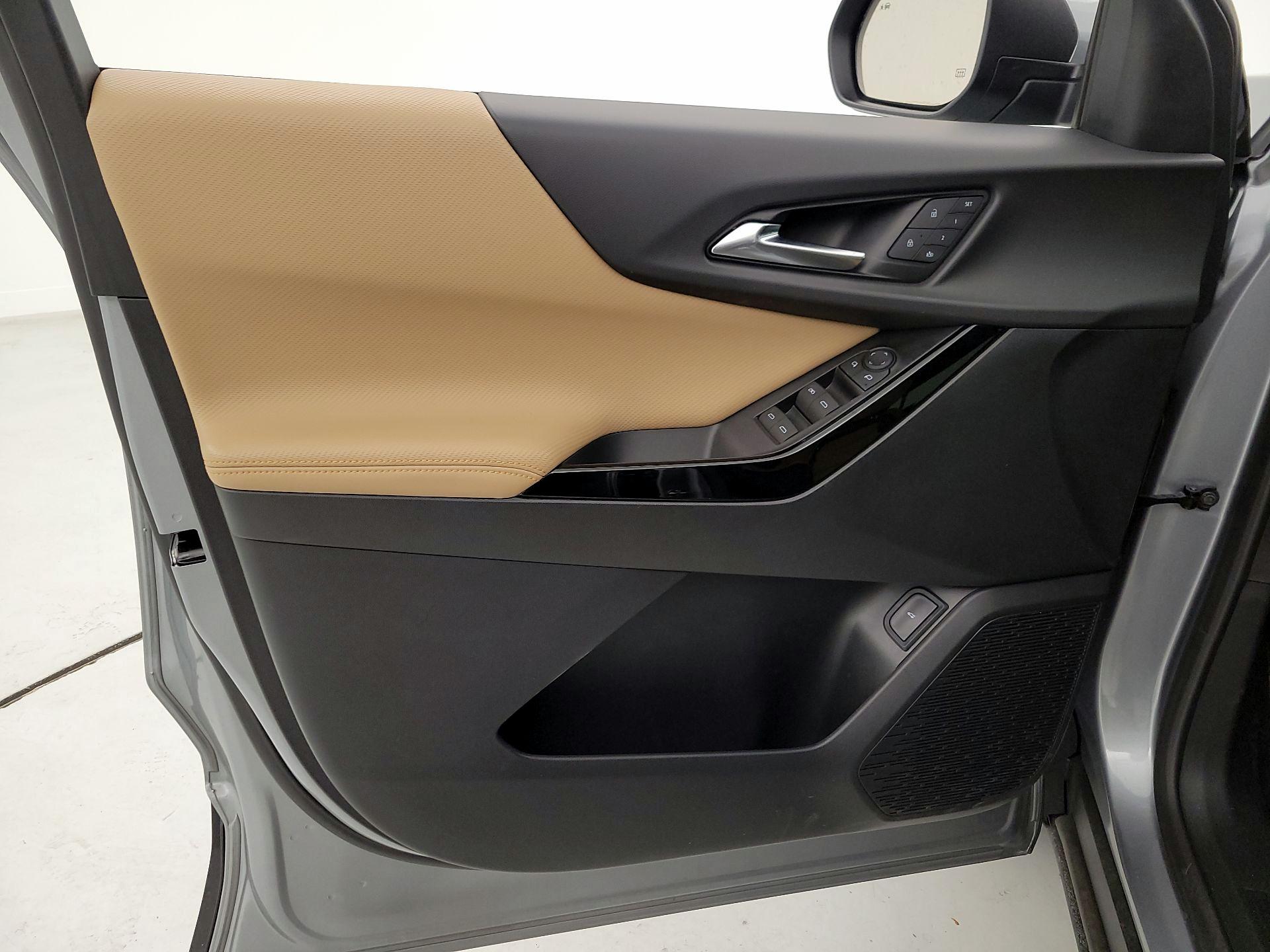 Thumbnail: 2025 Chevrolet Equinox - 12