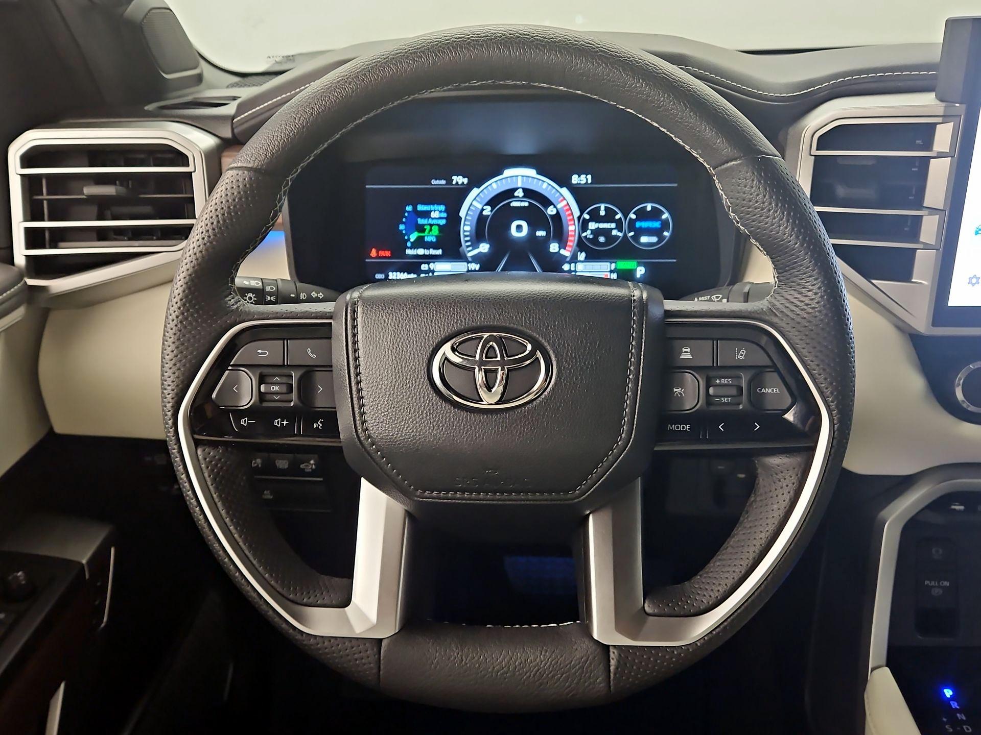 Thumbnail: 2023 Toyota Tundra - 10