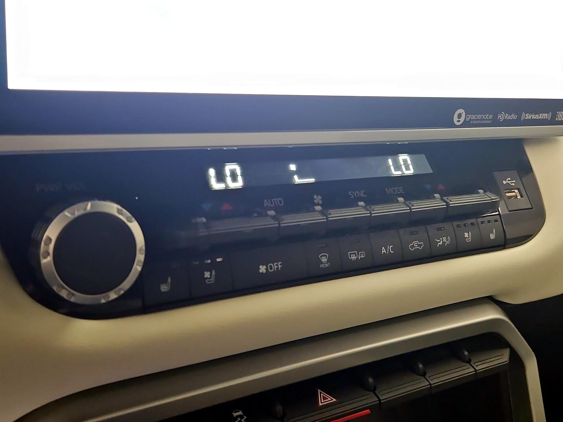 Thumbnail: 2023 Toyota Tundra - 16