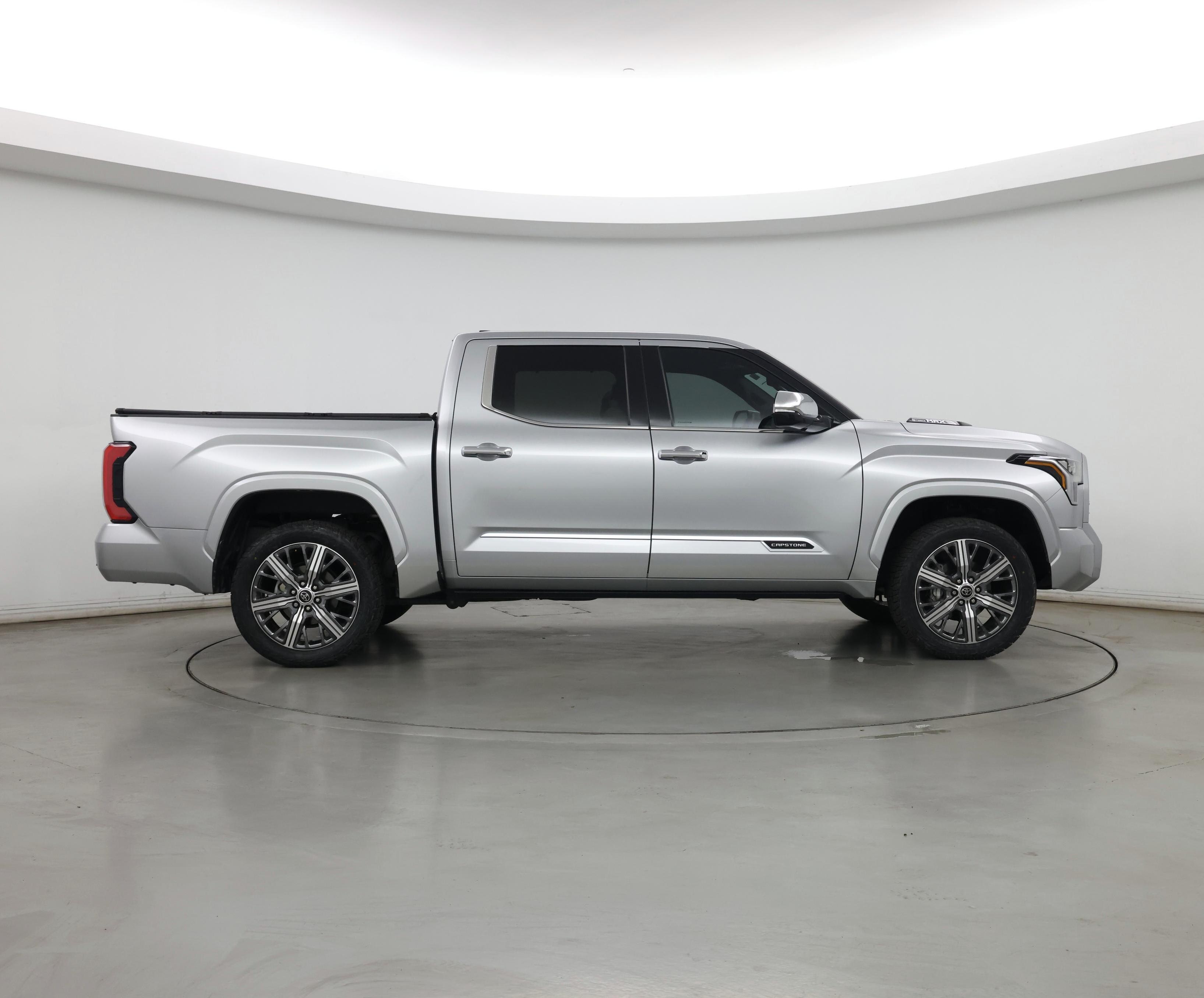 Thumbnail: 2023 Toyota Tundra - 7