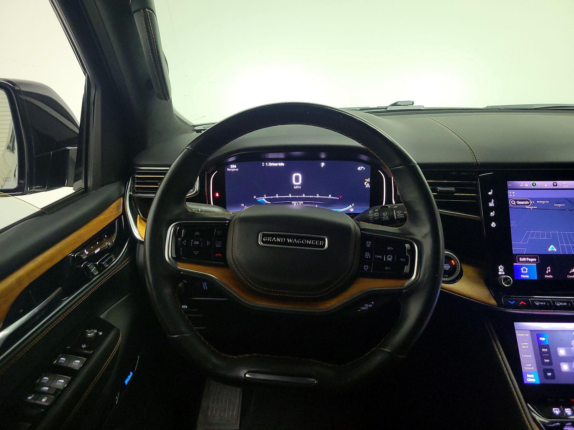 Thumbnail: 2022 Jeep Grand Wagoneer - 10