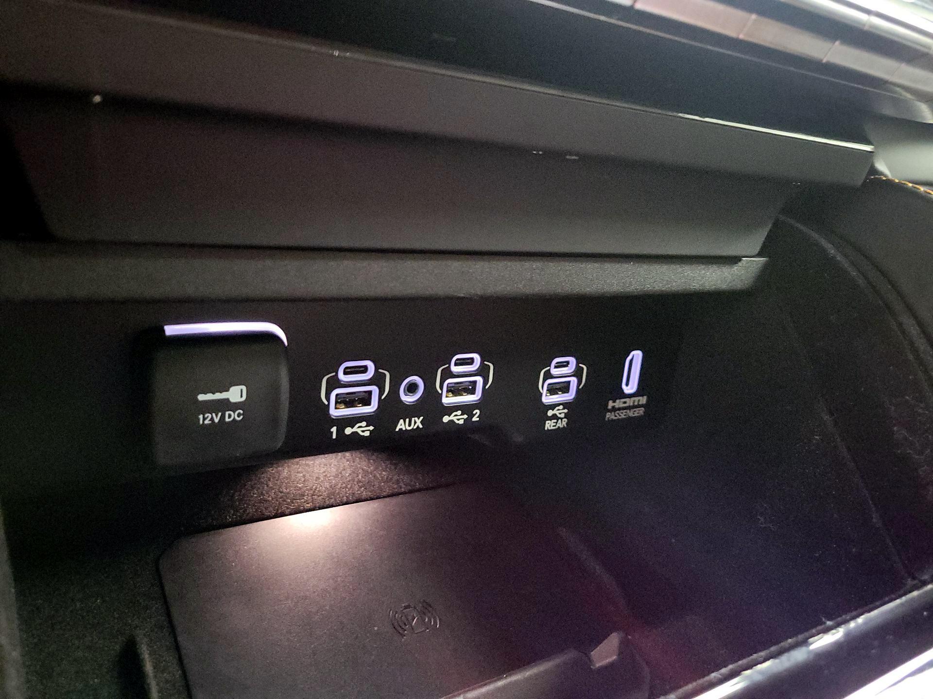 Thumbnail: 2022 Jeep Grand Wagoneer - 19