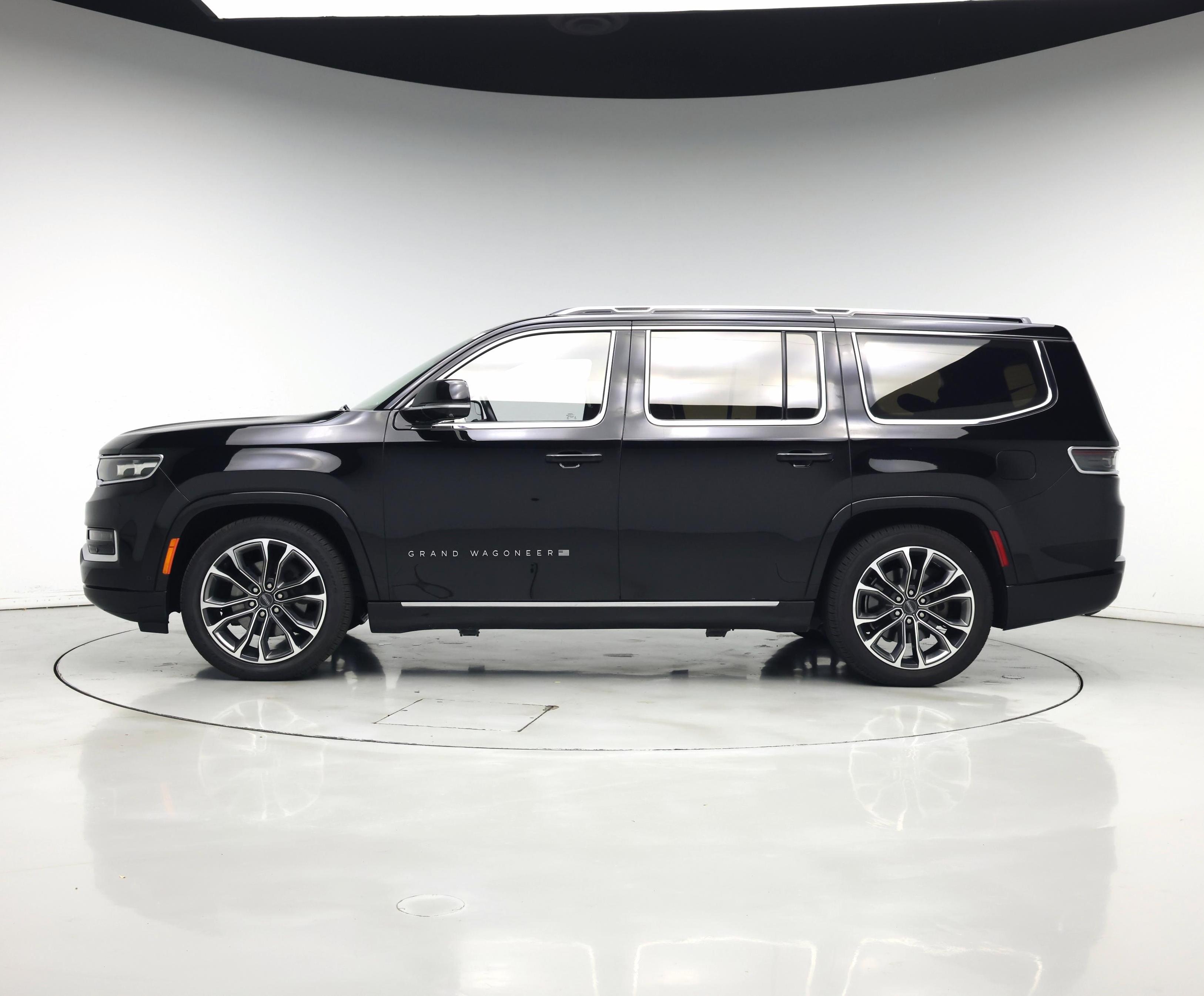 Thumbnail: 2022 Jeep Grand Wagoneer - 3