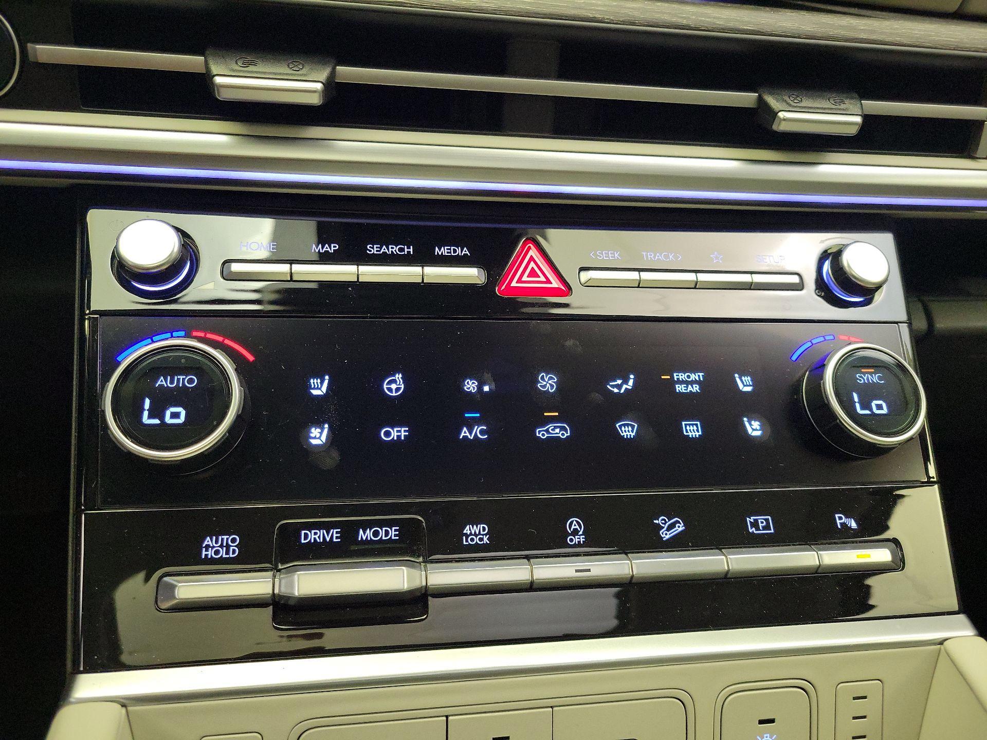 Thumbnail: 2024 Hyundai Santa Fe - 17