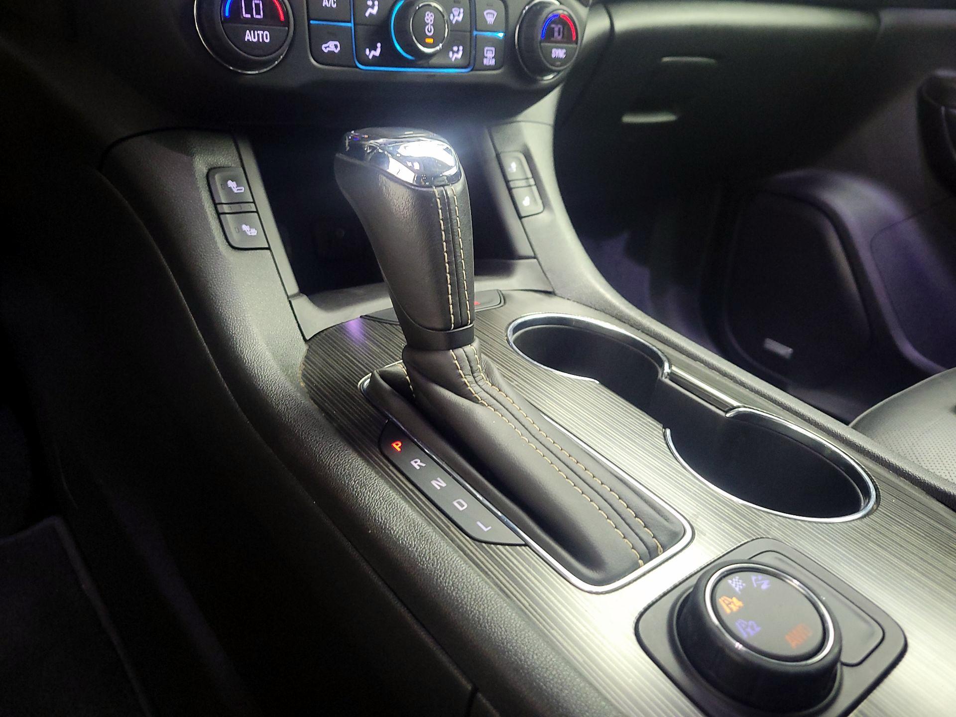 Thumbnail: 2019 GMC Acadia - 17
