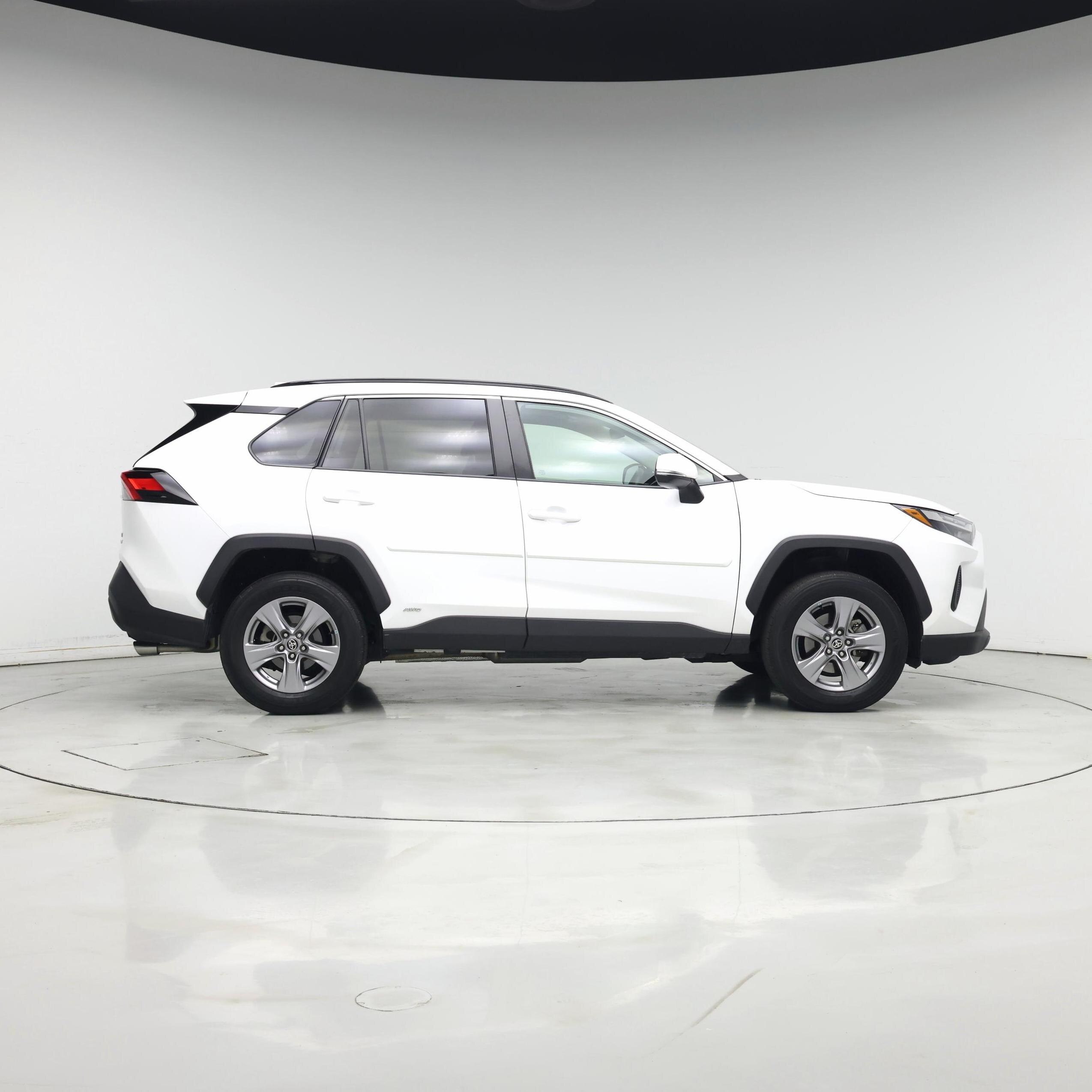 Thumbnail: 2022 Toyota RAV4 - 7