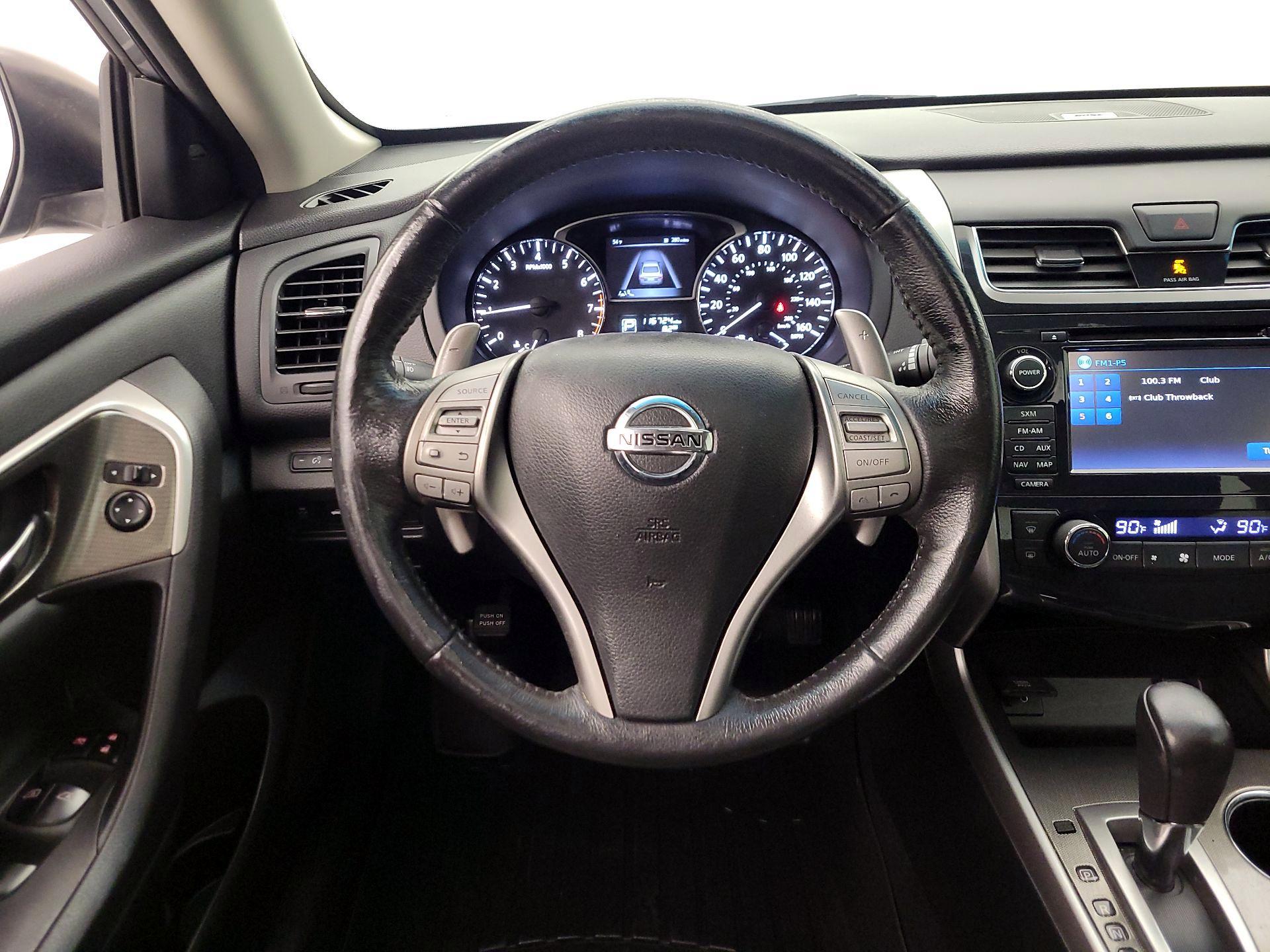 Thumbnail: 2015 Nissan Altima - 10