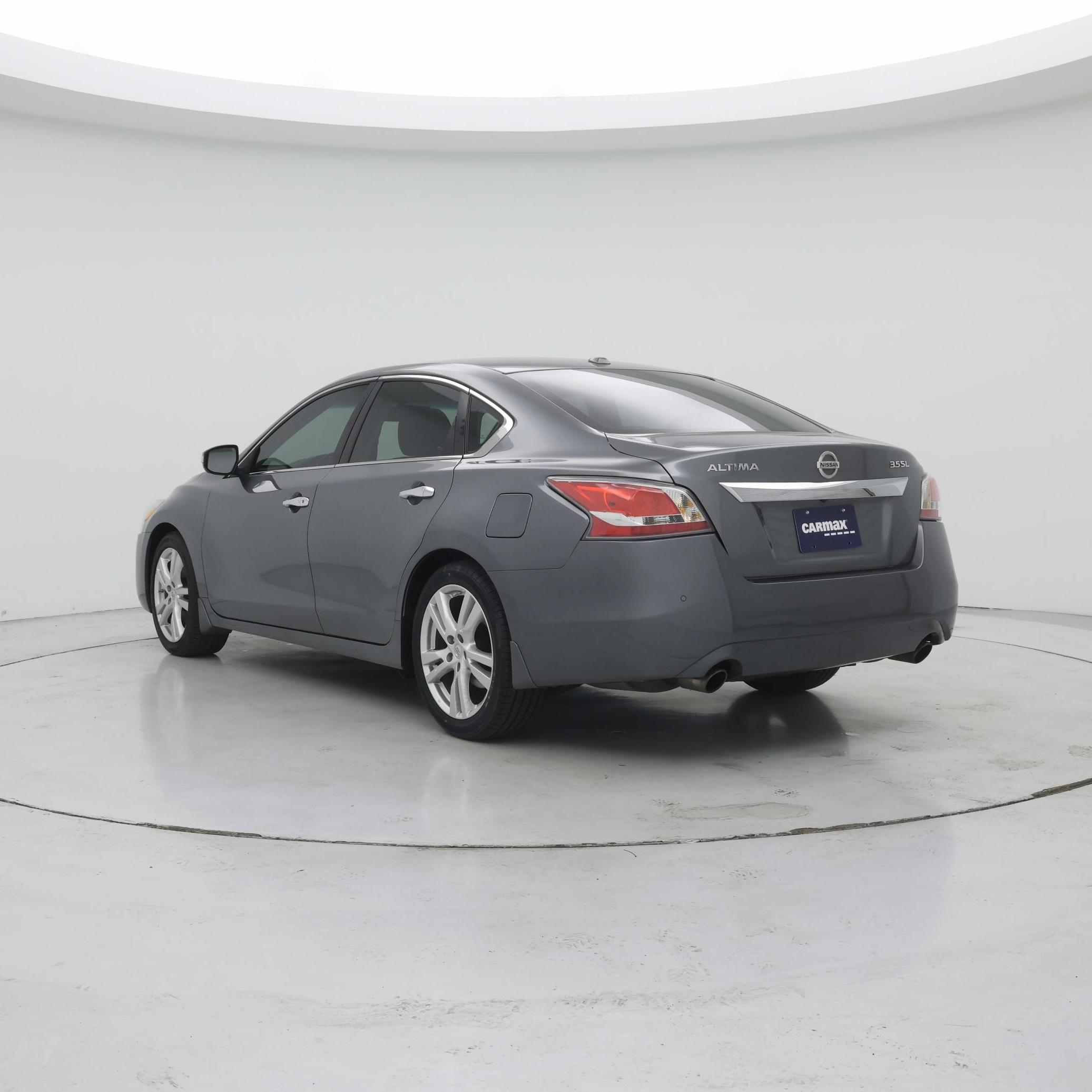 Thumbnail: 2015 Nissan Altima - 2