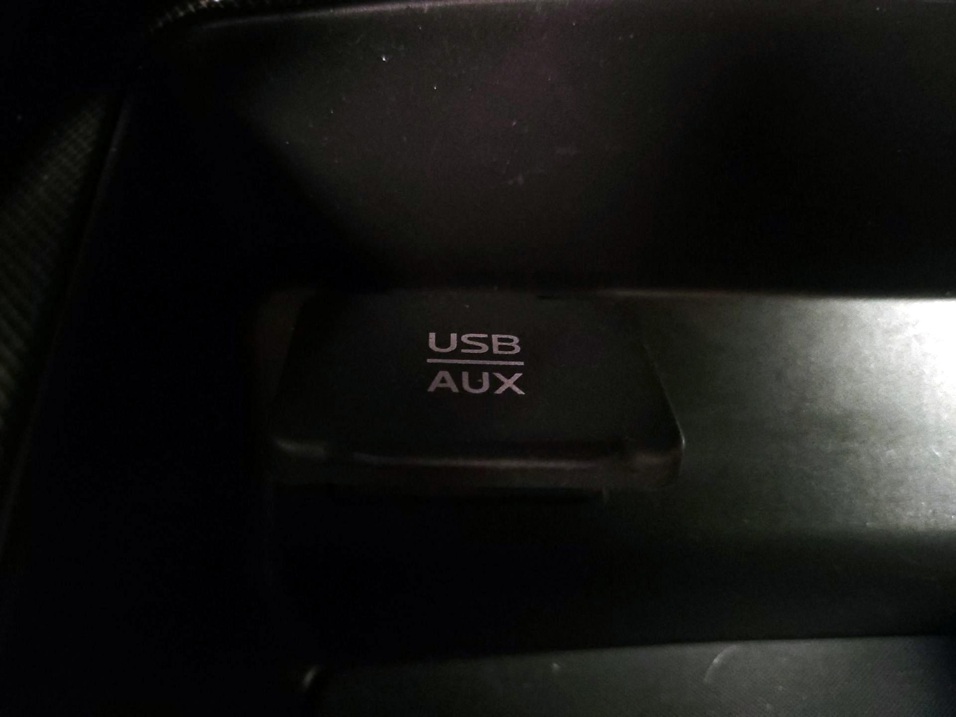 Thumbnail: 2015 Nissan Altima - 19