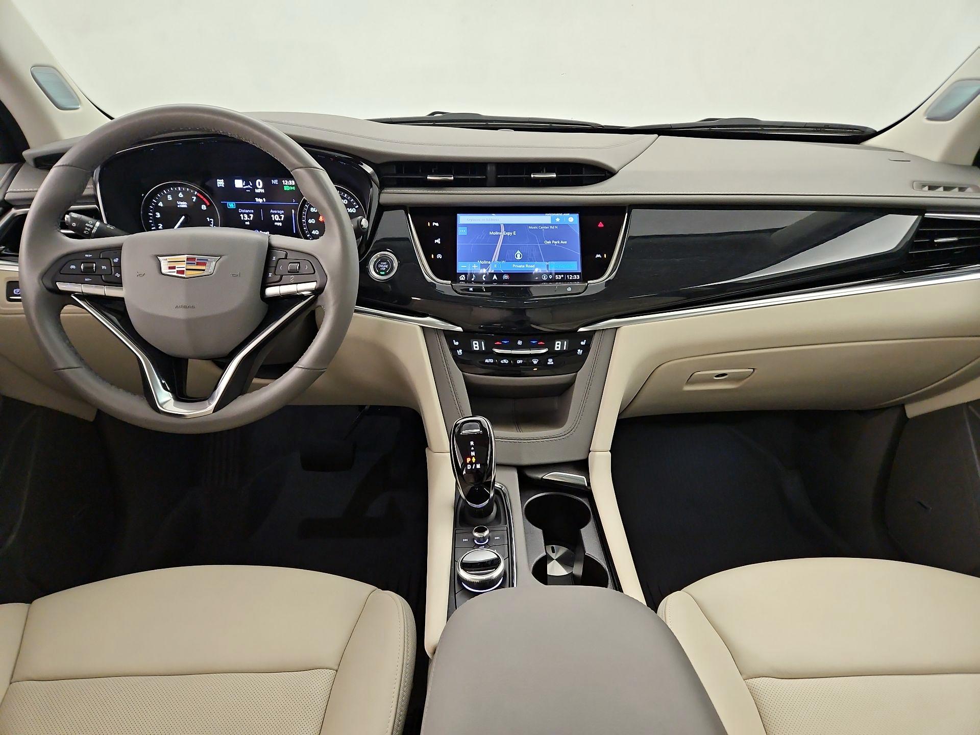 Thumbnail: 2024 Cadillac XT6 - 9