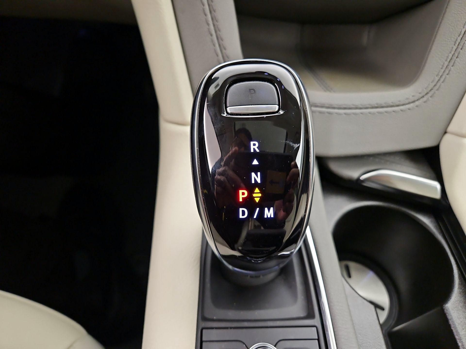 Thumbnail: 2024 Cadillac XT6 - 18